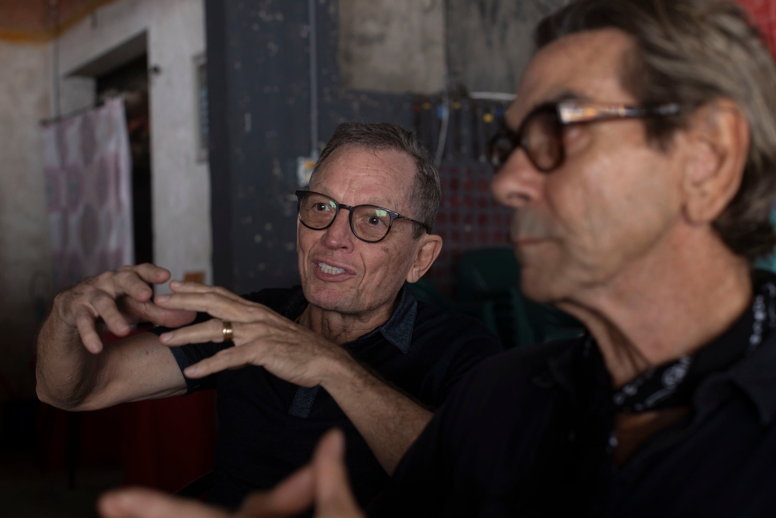 José Tato Rivera, coordinador del Fideicomiso para el Desarrollo de Río Piedras, y Ricardo Cobián, director artístico del Paradise, han trabajado mano a mano en el proceso de rehabitar el espacio.