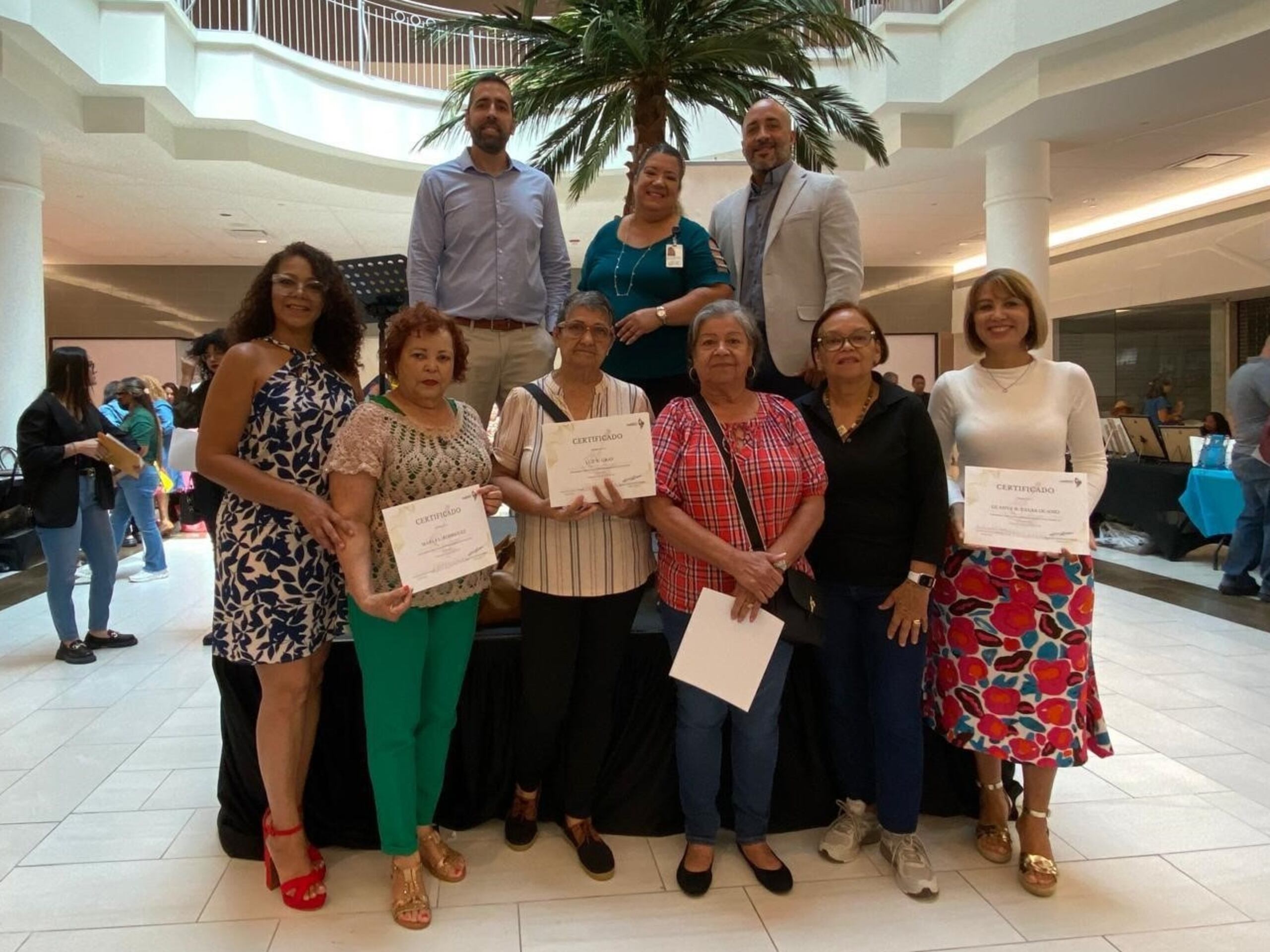 De acuerdo con datos del Programa de Desarrollo Artesanal del Departamento de Desarrollo Económico y Comercio, unas 1,053 personas se certificaron o renovaron como artesanos en Puerto Rico en el último año.