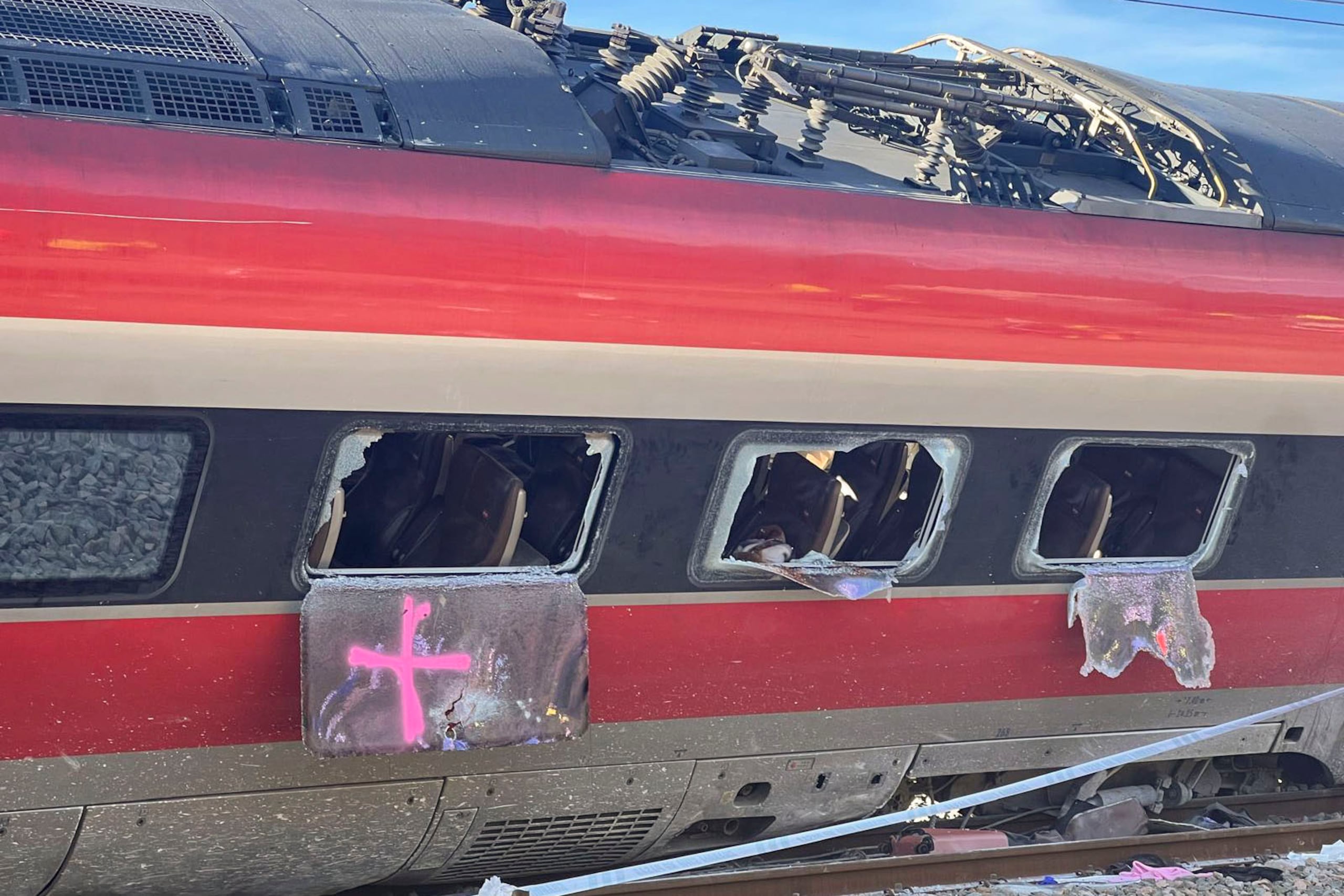 La cifra de víctimas mortales del fatal accidente de trenes en Adamuz, España, pasó a ser de 41 en las últimas horas.