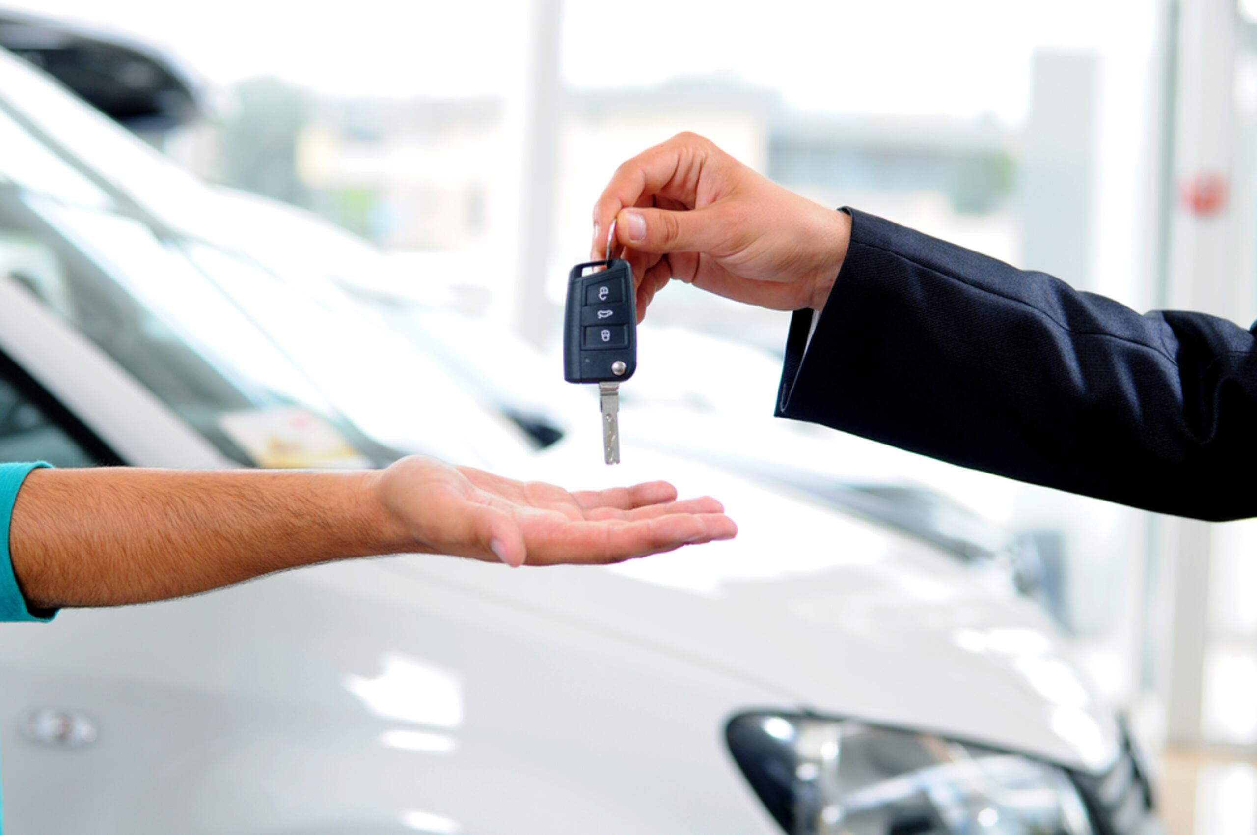 Se estima que en Puerto Rico hay unos tres millones de automóviles, pero solo se compran unas 100 mil unidades al año.