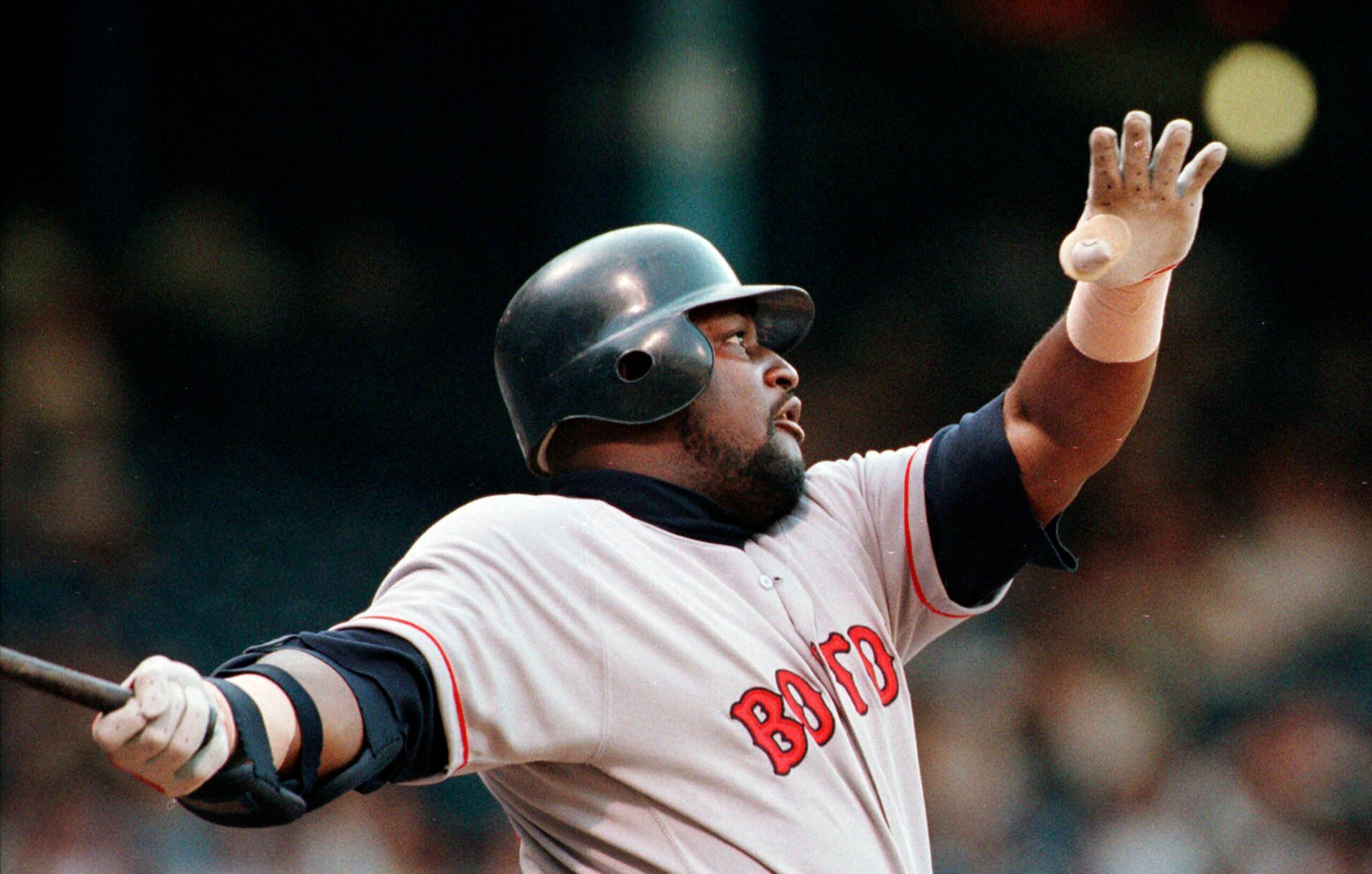 Mo Vaughn, exjugador de los Red Sox de Boston, ha confirmado que uso hormonas de crecimiento humano hacia el final de su carrera.
