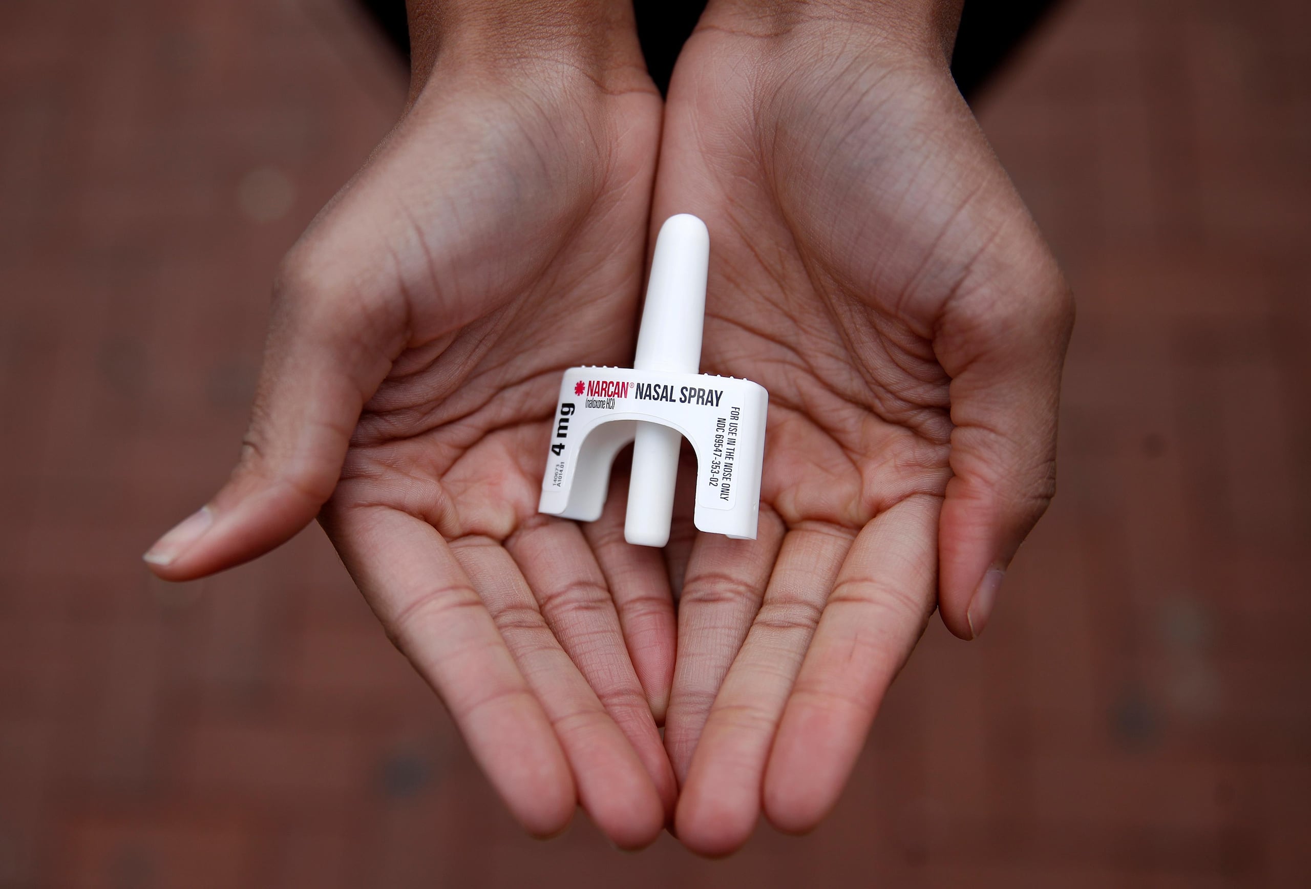 La naxalona, que se comercializa bajo la marca Narcan, se administra a través de un aerosol nasal para neutralizar los efectos de los opiáceos. (GFR Media)