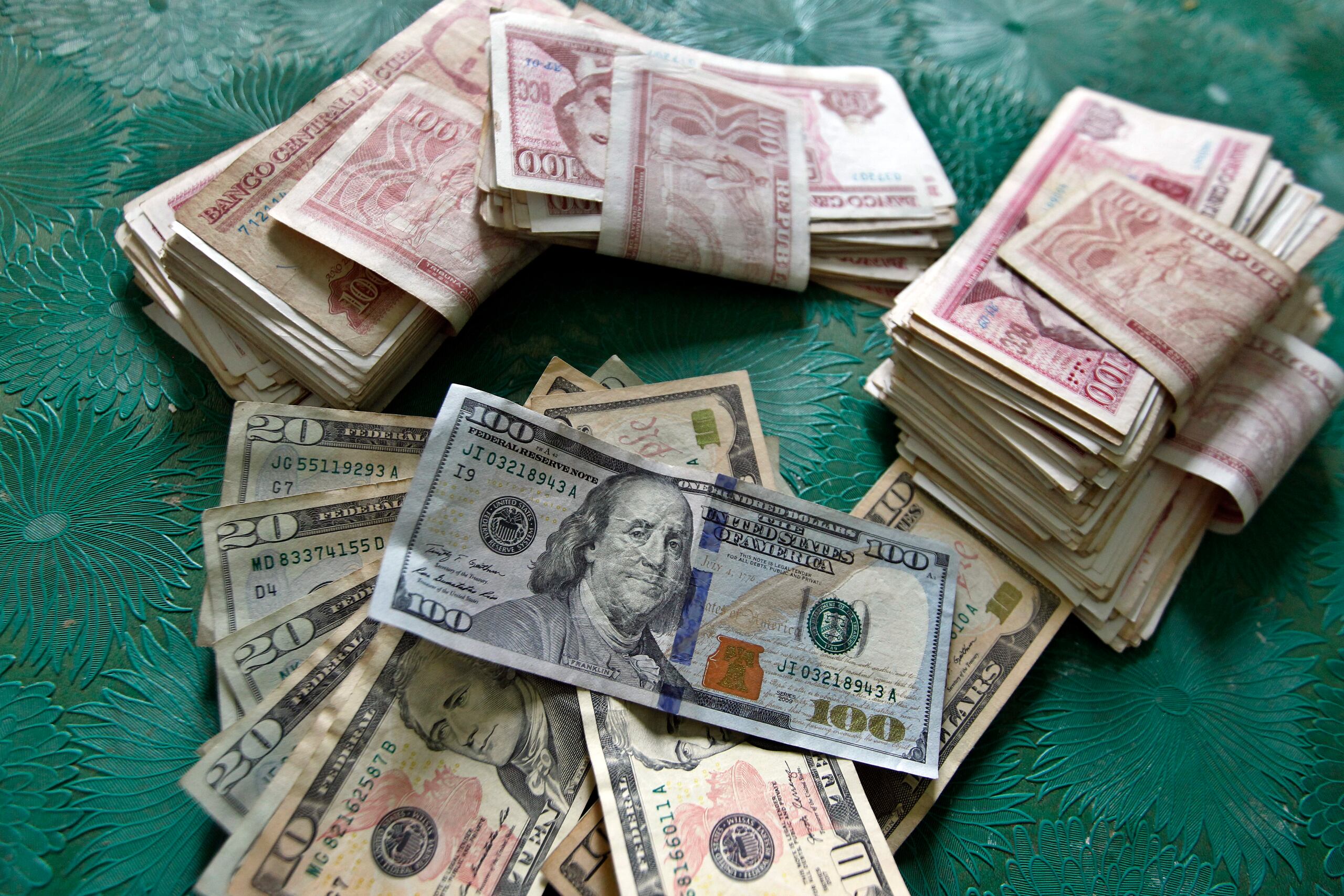 Alrededor de 11,000 empresas privadas en Cuba son responsables de aproximadamente un tercio del empleo de la isla, han dicho funcionarios cubanos.