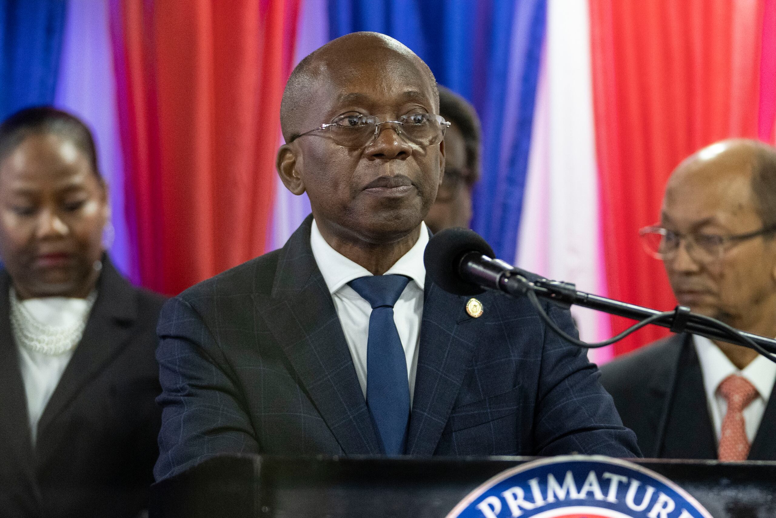 El ministro de finanzas de Haití bajo el gobierno de Ariel Henry, Michel Patrick Boisvert, fue elegido como primer ministro interino por los restantes miembros del gabinete.