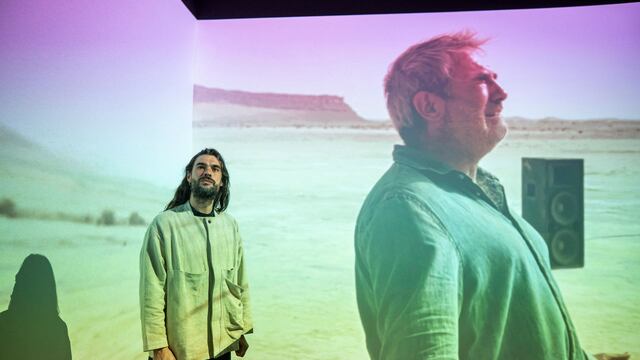 Oliver Laxe presenta su instalación ‘Hu. Baila como si nadie os viera’ en el Reina Sofía