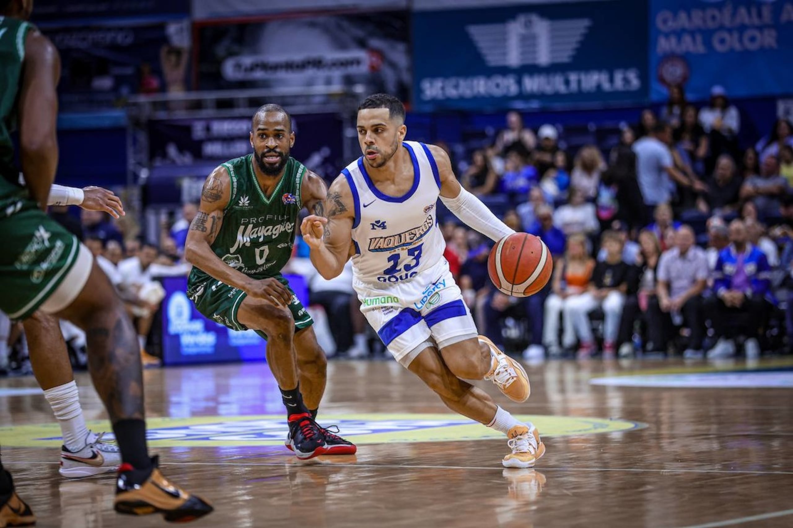 Ángel Rodríguez promedia 12.5 puntos con 5.0 asistencias en la serie de cuartos de final frente a los Indios.