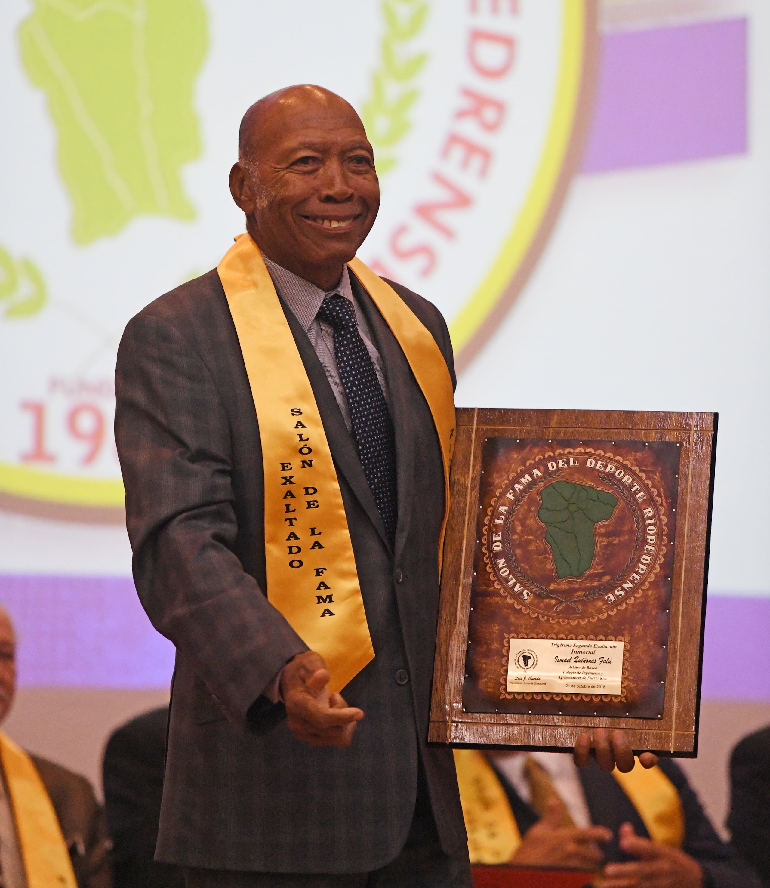 Ismael Quiñones Falú fue exaltado el Salón de la Fama del Deporte Riopedrense en el 2018.