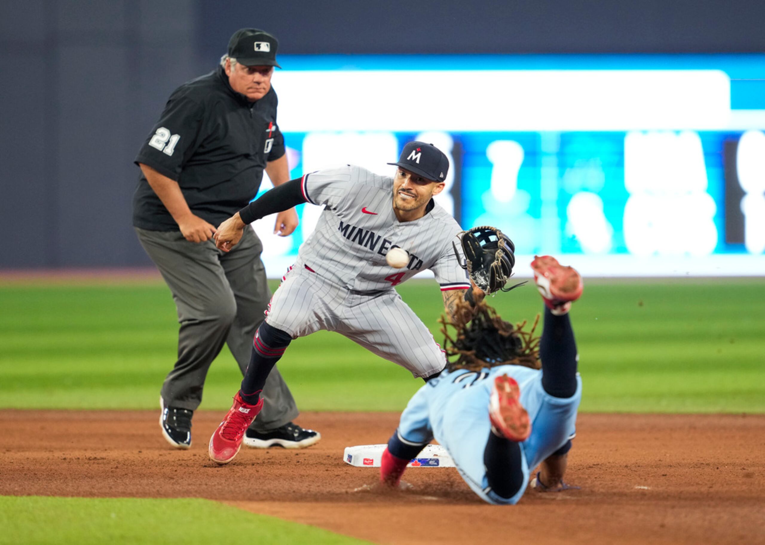 Carlos Correa remolcó cuatro carreras en el triunfo de los Twins.