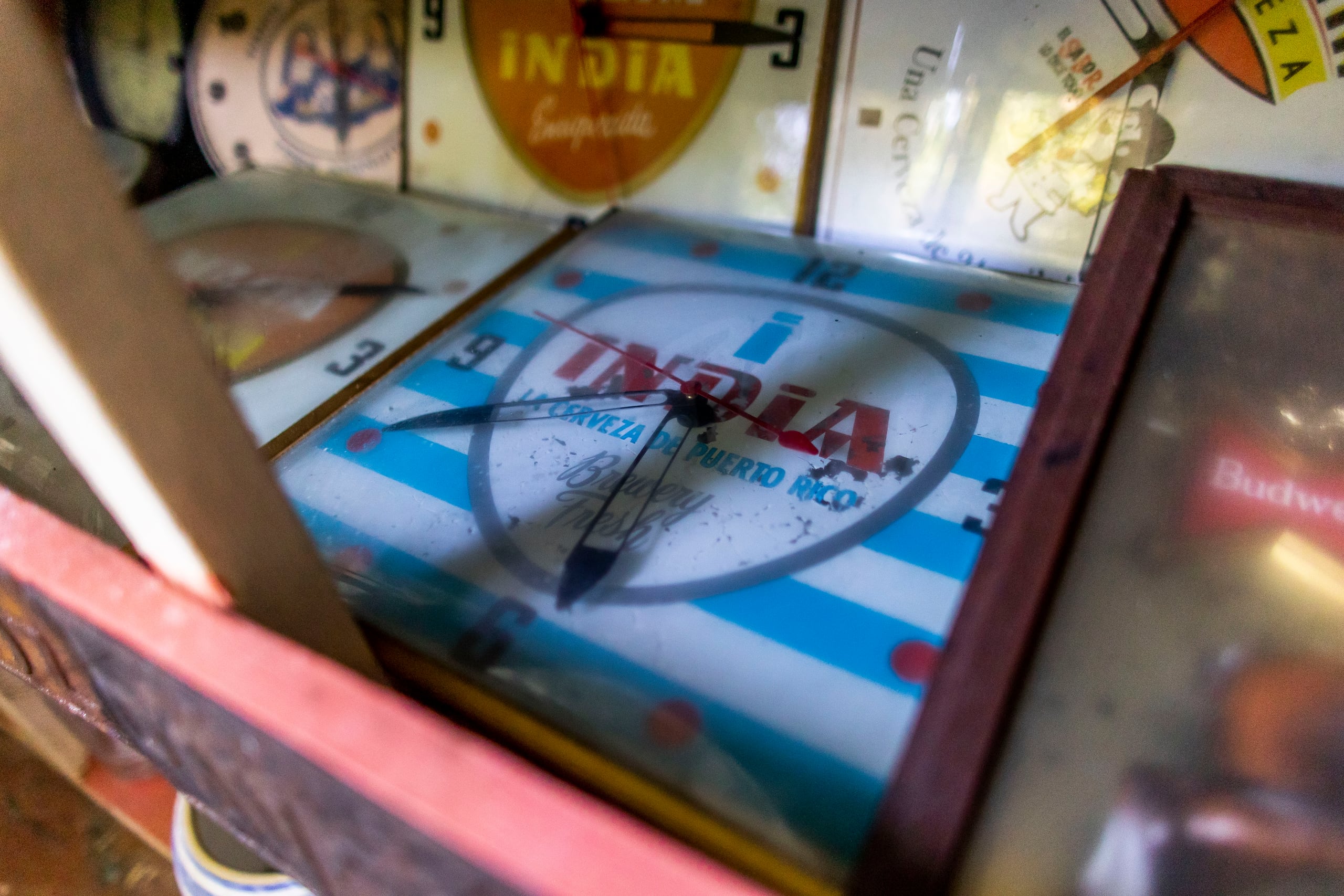 Algunas de las piezas las ha encontrado recorriendo la Isla.