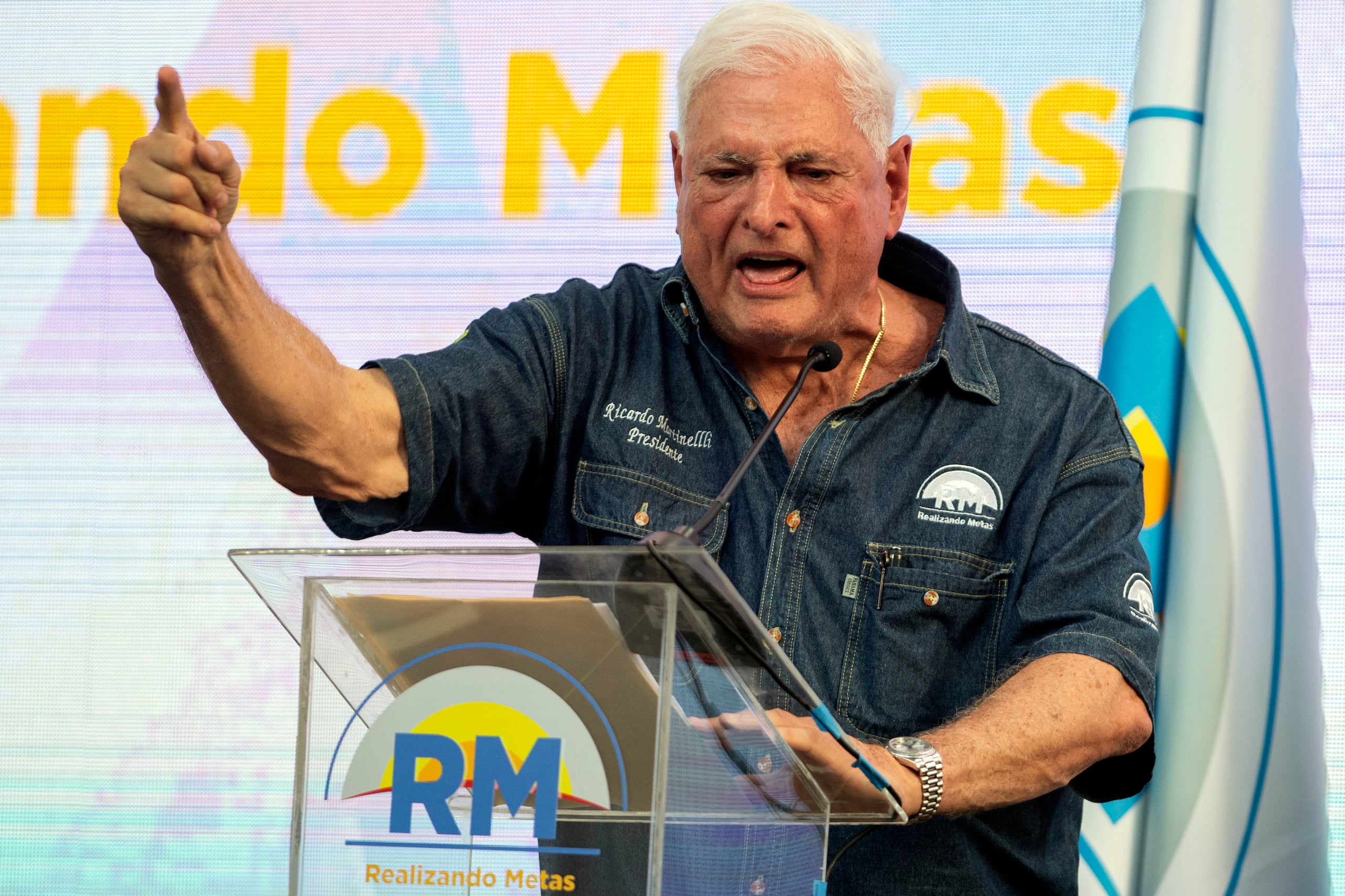 El expresidente de Panamá Ricardo Martinelli, estaba postulado por el partido Realizando Metas para las próximas elecciones presidenciales. Sin embargo, al ser condenado, ahora está imposibilitado.