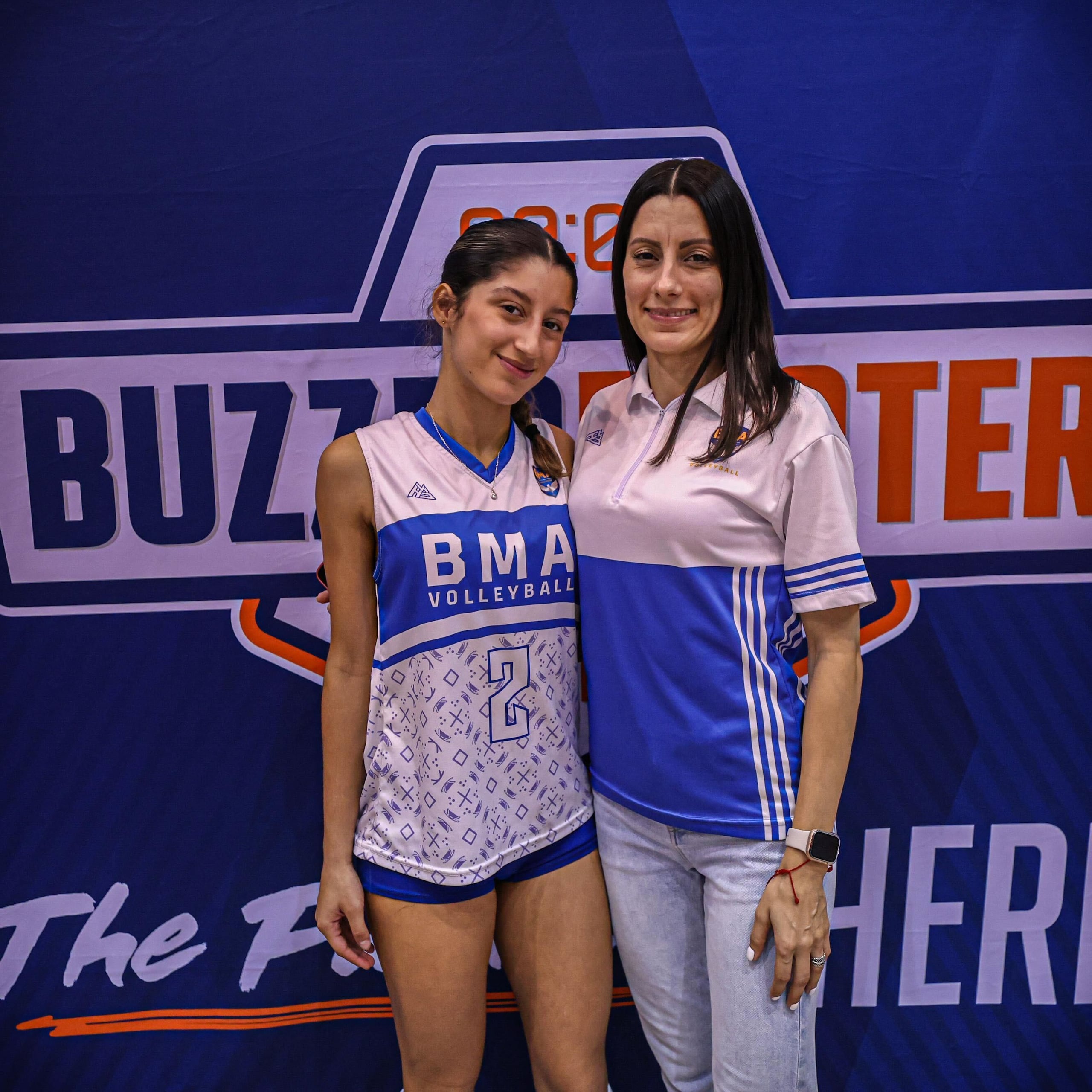 Belían Mejías junto a su mamá, Guadalupe Bou, exjugadora de Voleibol Superior Femenino.