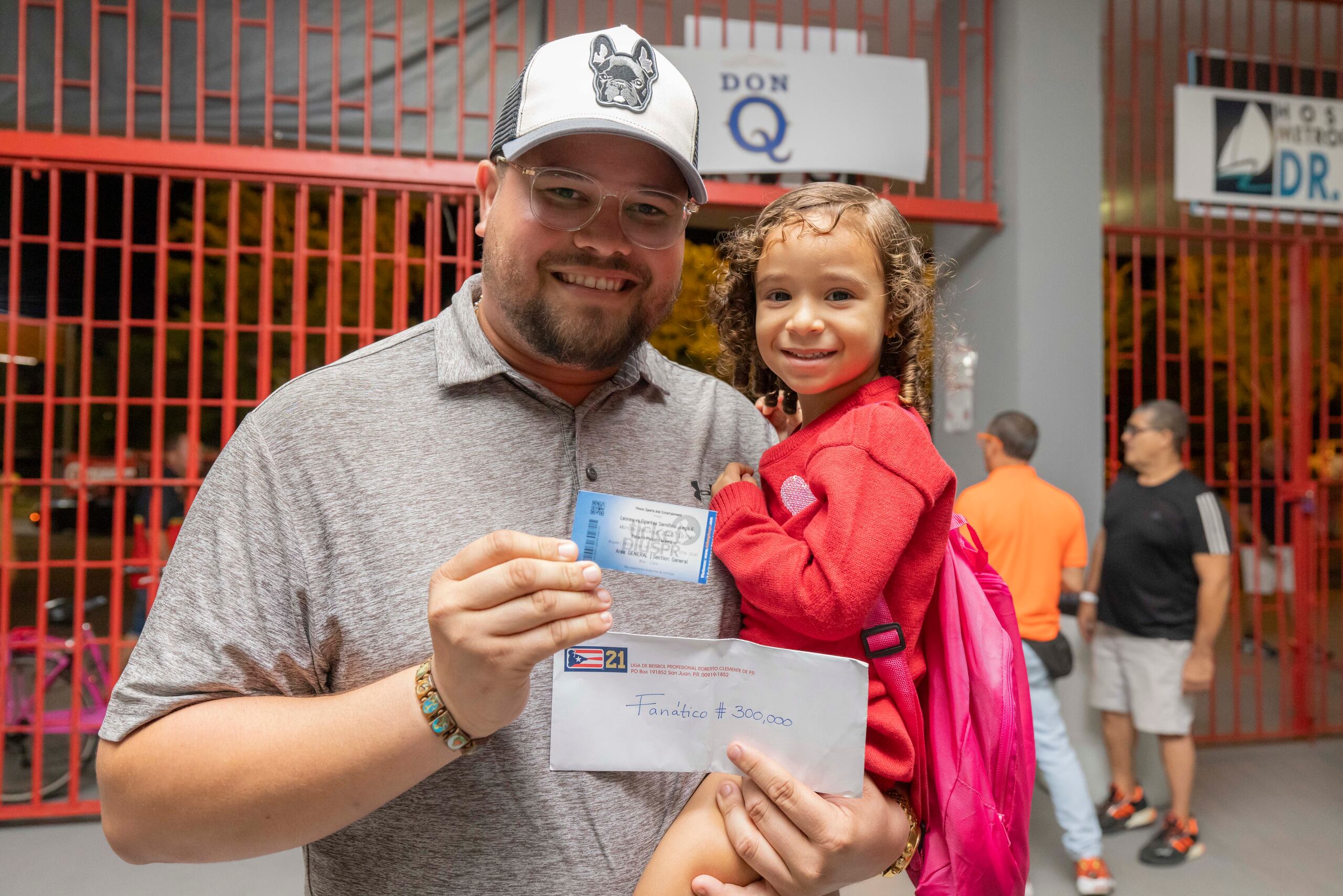 Rolando Meléndez, de 29 años, es fanático de los Leones de Ponce y su pelotero favorito es Samuel Hernández.