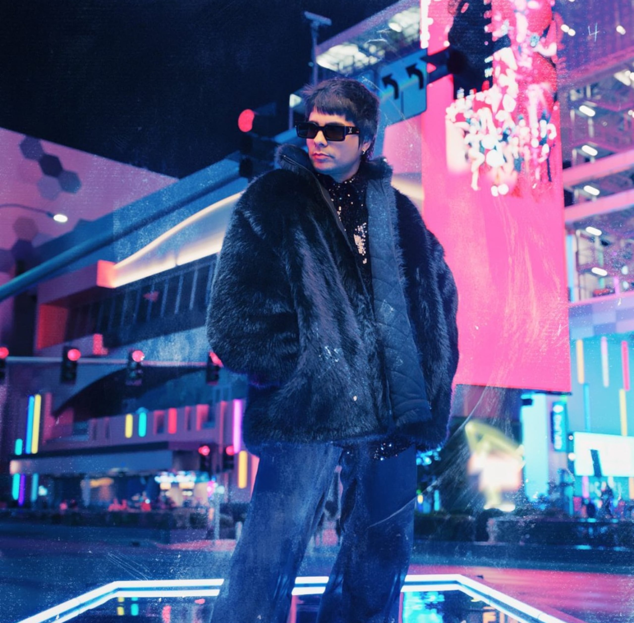 Chencho Corleone se inició en la música en 1999 como miembro del dúo Plan B junto a su primo Maldy.