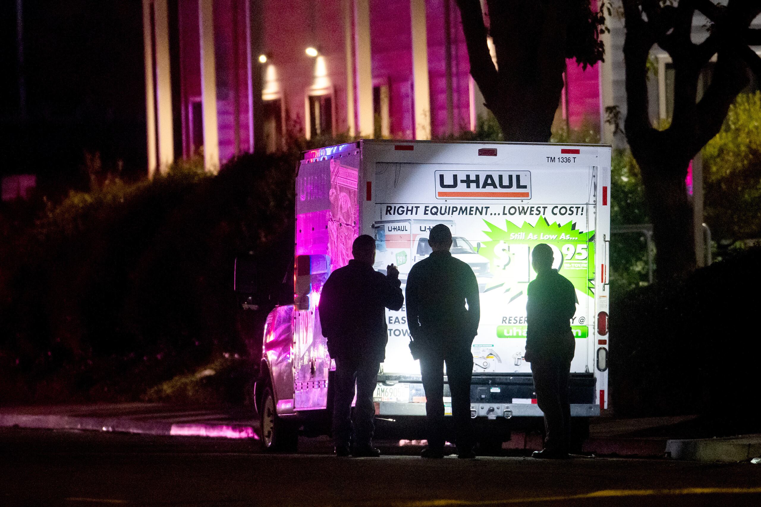 Se informó que U-Haul colabora con las autoridades para esclarecer el incidente.