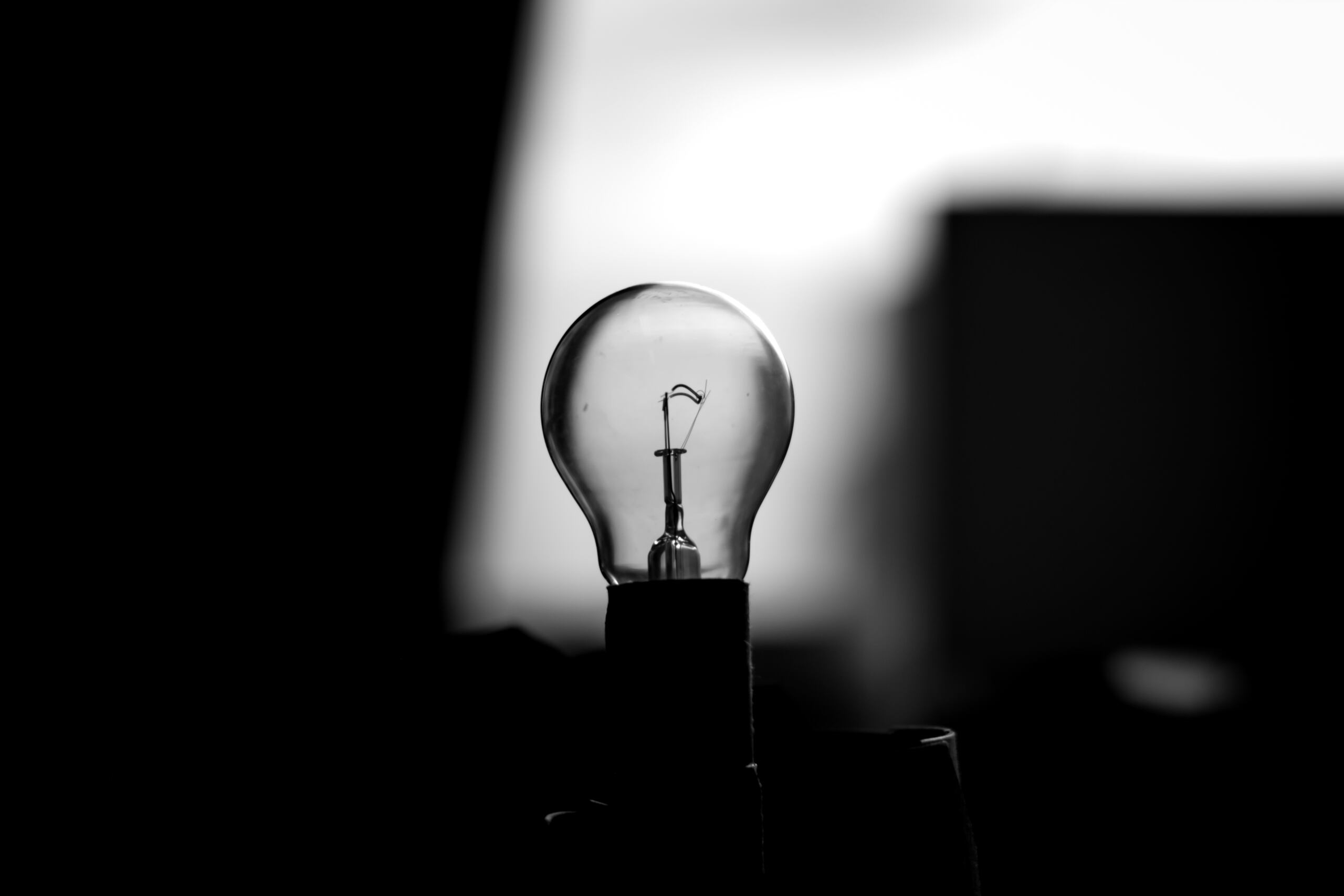 Desde septiembre los ecuatorianos ven su vida cotidiana afectada por racionamientos de electricidad impuestos por el gobierno que llegaron a ser hasta de 14 horas diarias.