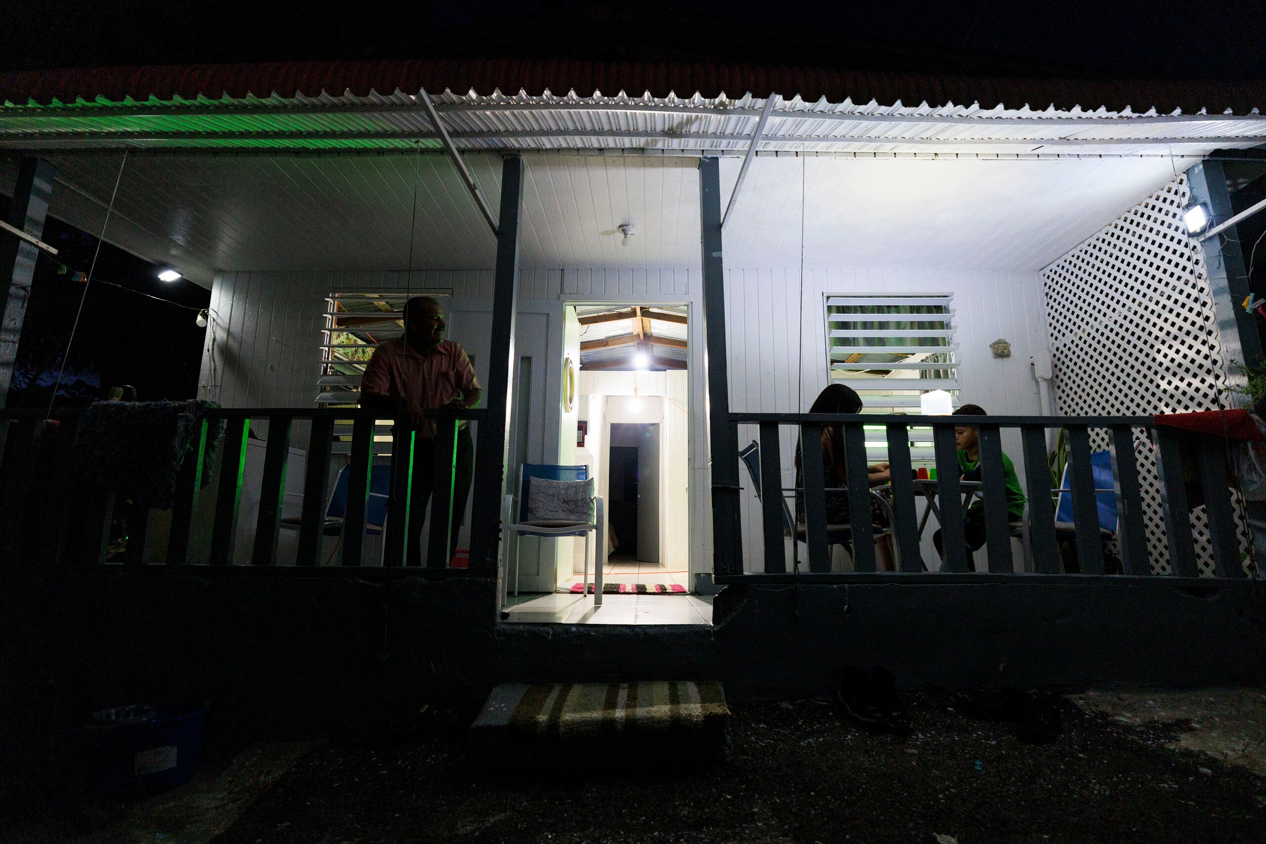 Para el estudio, los investigadores desarrollaron un nuevo índice de fragilidad social, midiendo el ingreso económico, tasa de empleo y cuán remota es la vivienda de hospitales y otros lugares que proveen servicios esenciales, entre otros aspectos.