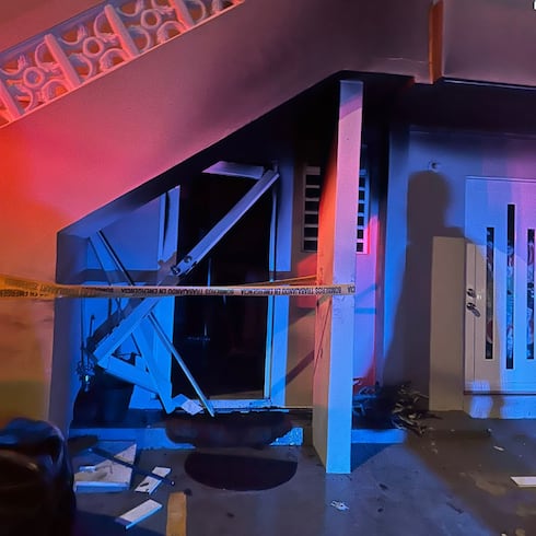 FOTOS: Escena de explosión en Toa Baja que dejó a mujer en estado crítico