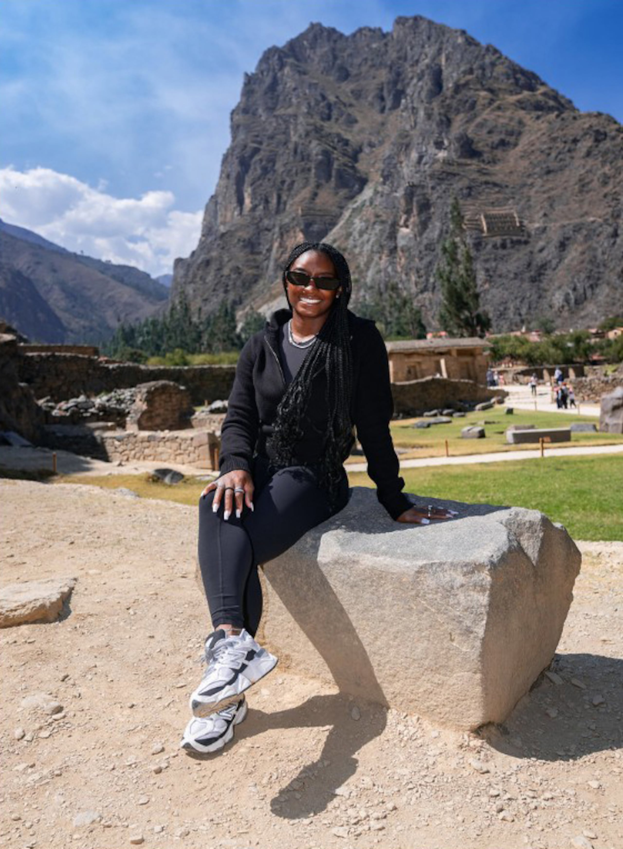 Biles tenía previsto este martes llegar a la joya turística de Perú como parte de sus actividades por invitación de Panam Sports.