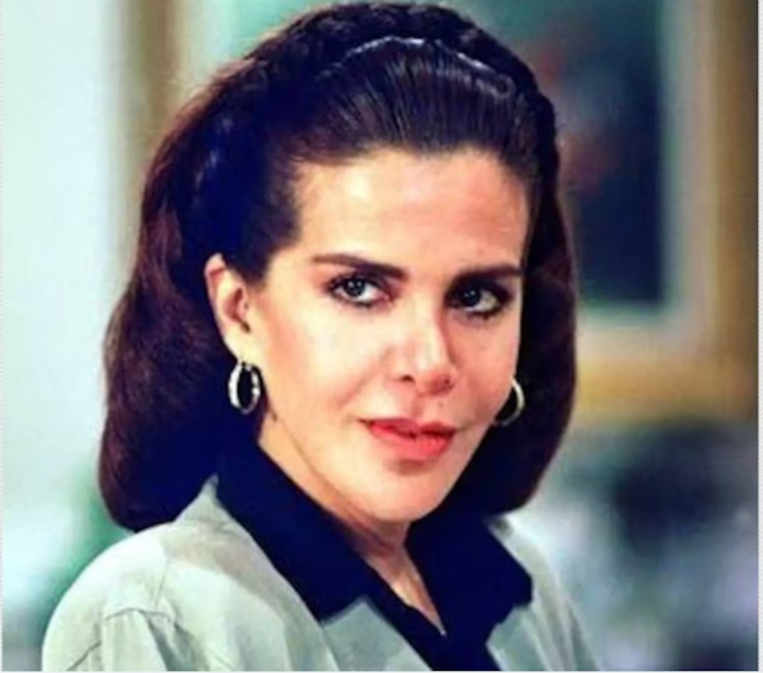 En 2020, el youtuber Alejandro Zúñiga dio a conocer que la actriz Renata Flores vivía en su auto con sus dos mascotas en la colonia Narvarte.