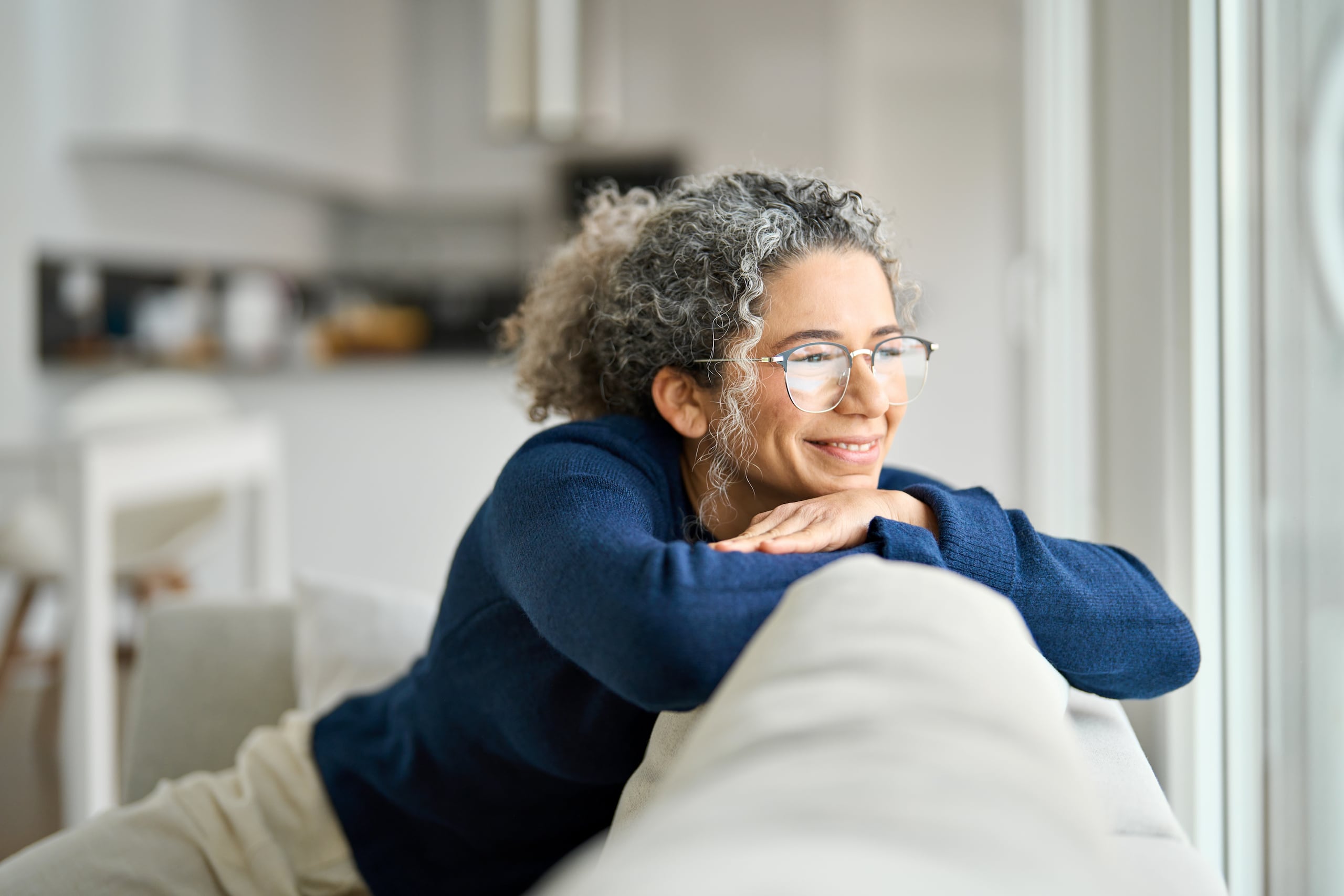 La menopausia es una etapa clave donde podemos intervenir para proteger la salud cardiovascular, prevenir la osteoporosis, mejorar la calidad de vida y promover un envejecimiento saludable.