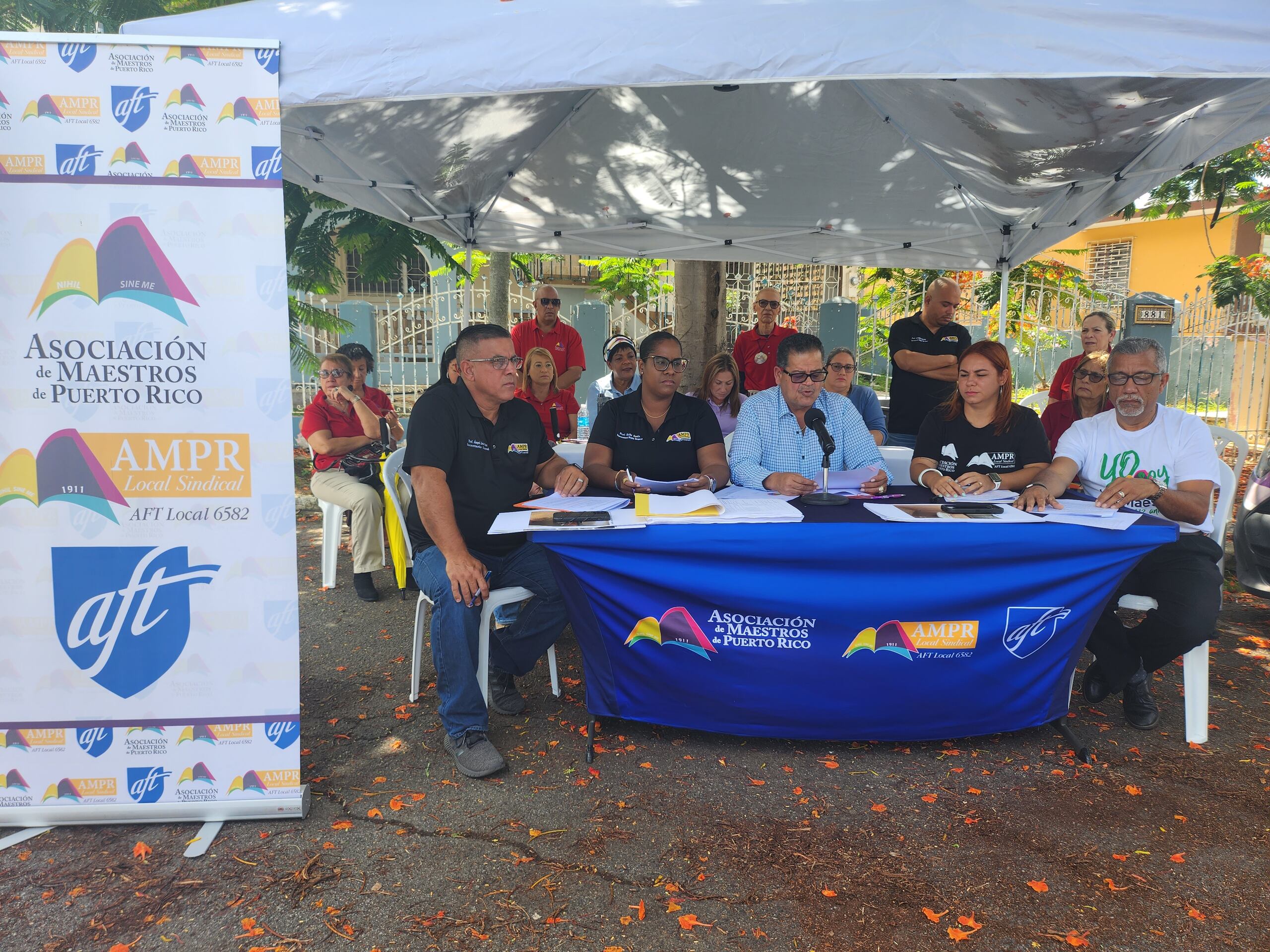 El nuevo curso escolar inicia el 16 de agosto, mientras que los maestros deben reportarse a los planteles el viernes.