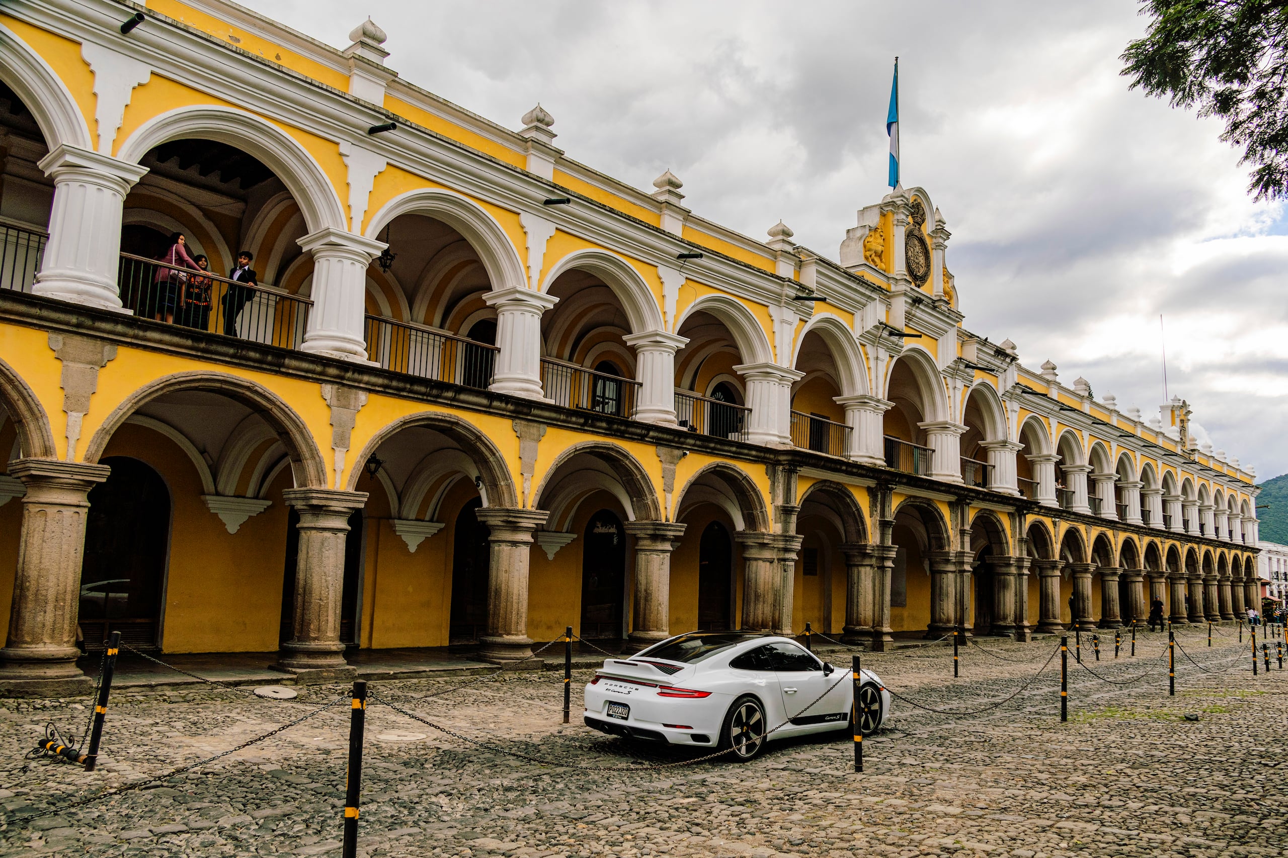 Fotografía de archivo en donde se observa el Palacio de los Capitanes, en Antigua Guatemala (Guatemala). EFE/ Andrea Godínez