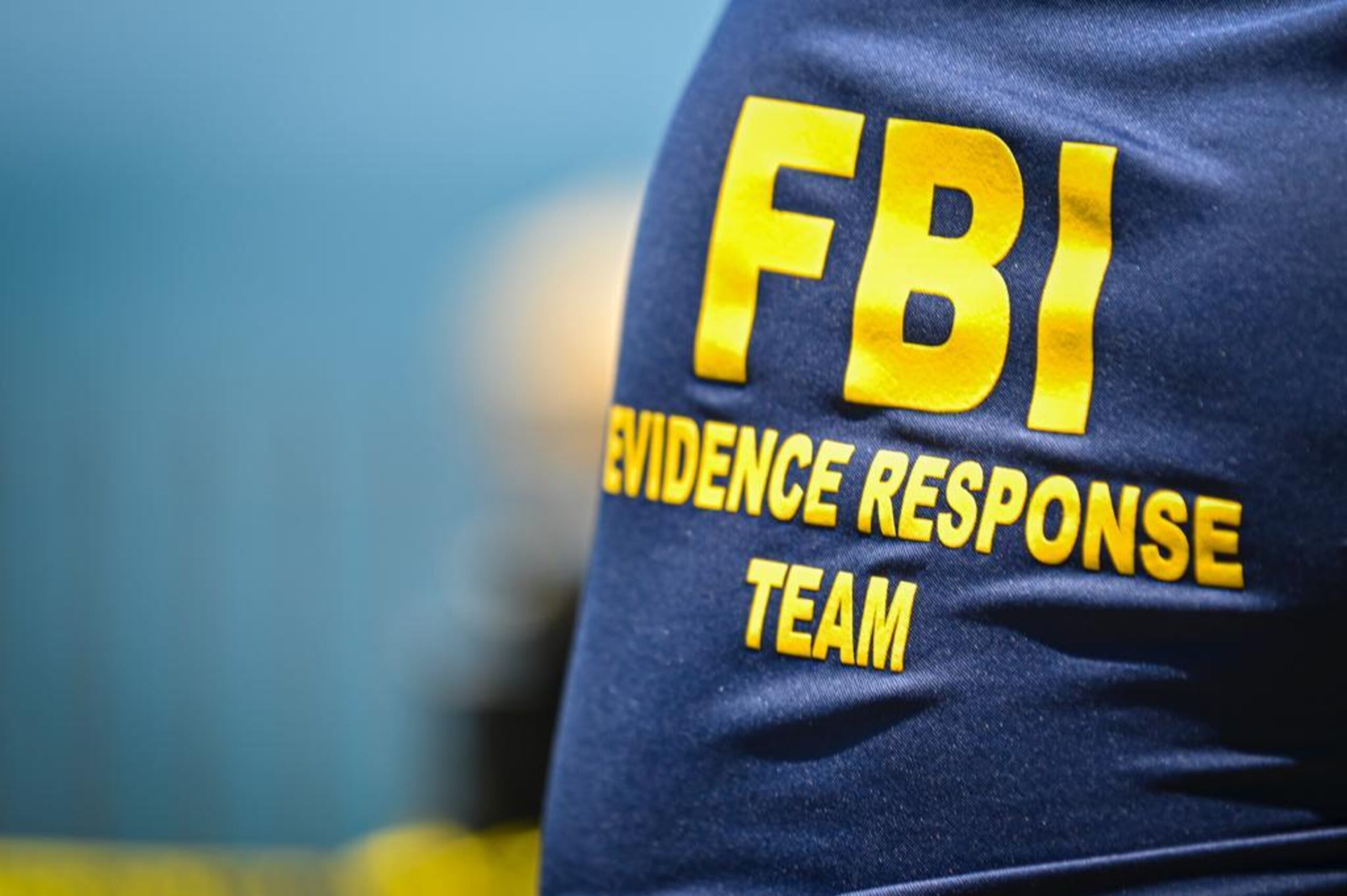 Se alega que el hombre reclutó al agente encubierto del FBI para que lo ayudara.