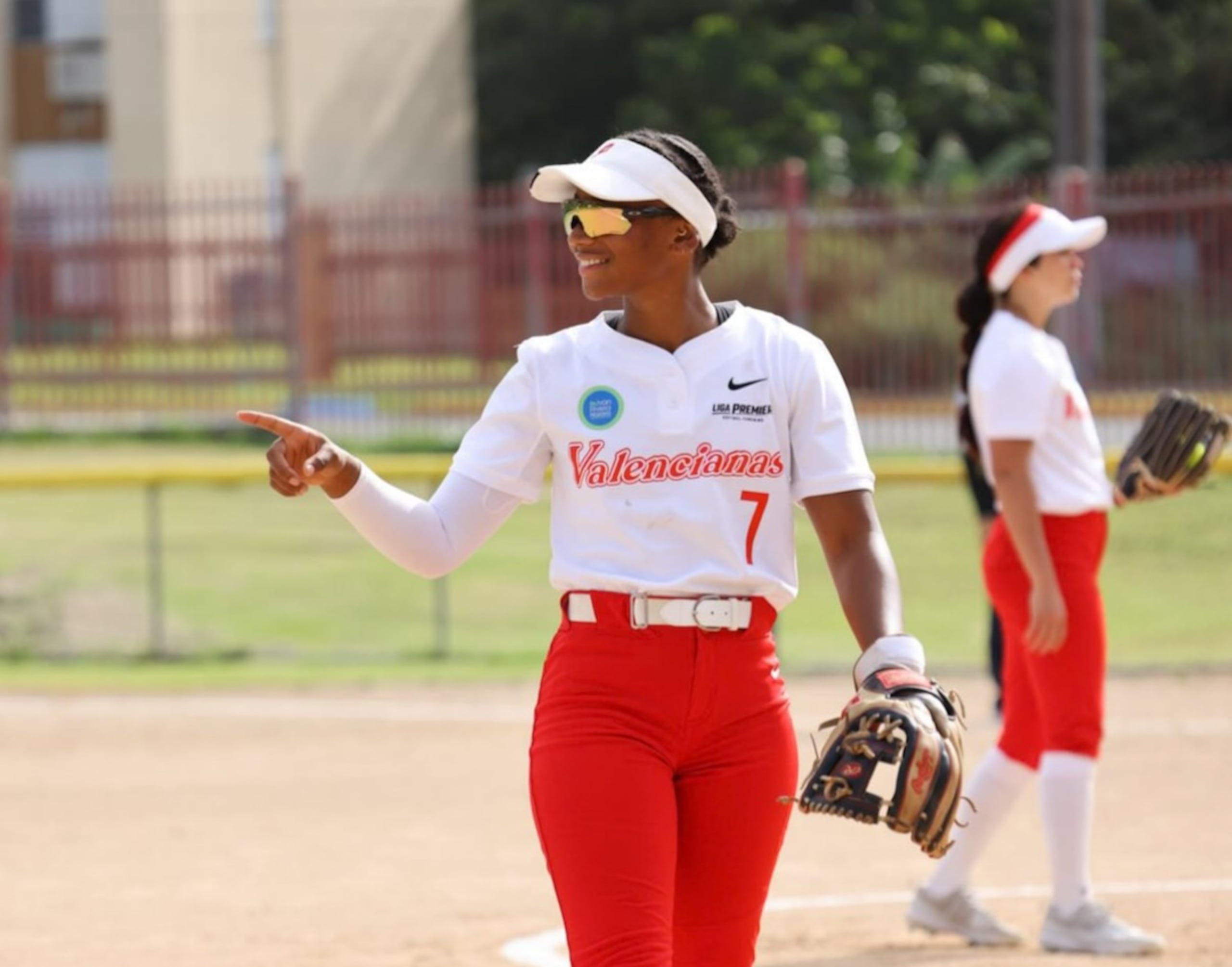 Leanne Matthews encabezó la ofensiva valenciana al batear de 4-4 con dos cuadrangulares.