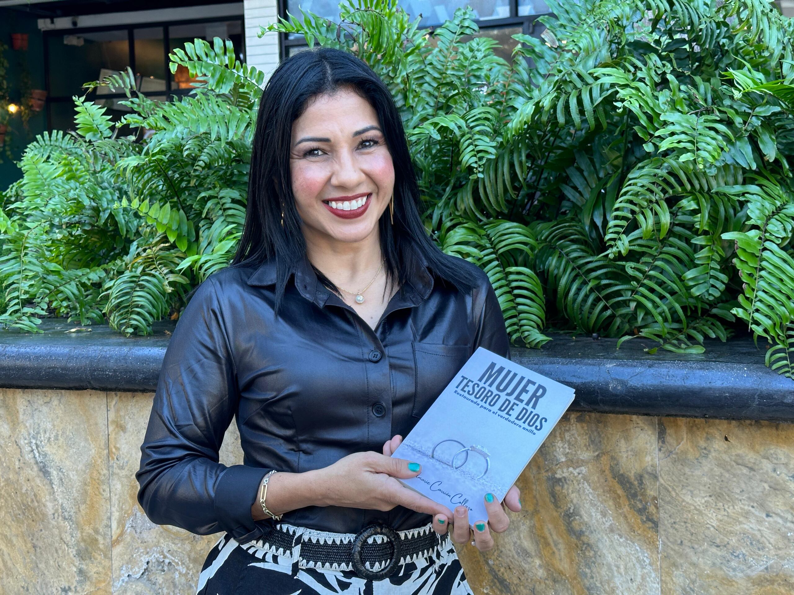 Yolmarie Carrión Collazo manifestó que este ejemplar busca que quien lo lea tenga la oportunidad de conectar con su niño interior y logre abrazarlo una vez más, como ella lo hizo.