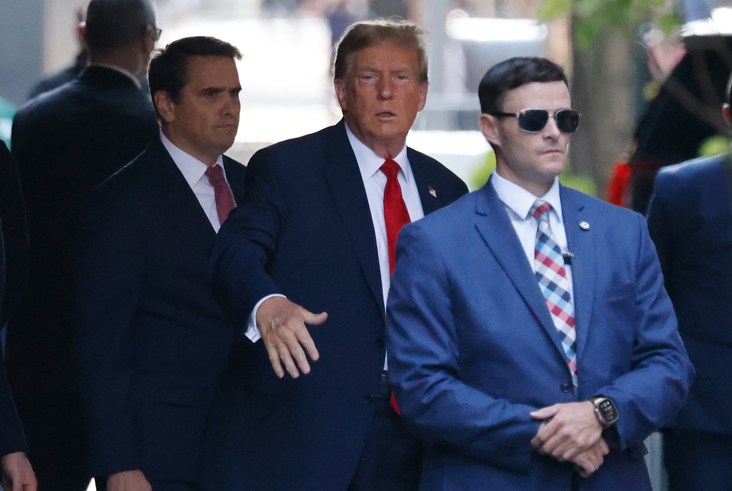 Los hechos se suscitaron en un área destinada para protestas, luego de que un panel de 12 jurados y sus suplentes se sentaran en el caso penal de Trump.