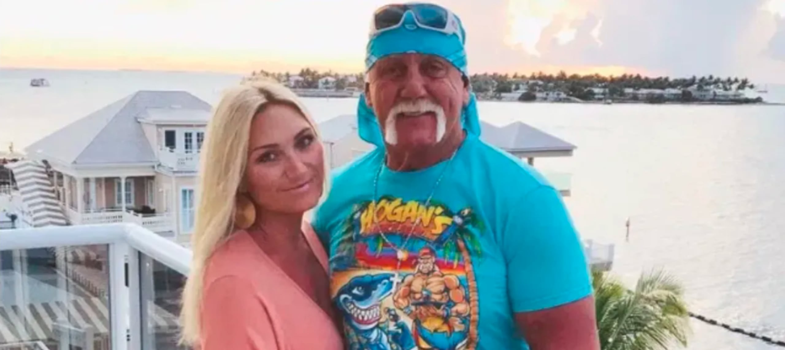 Hulk Hogan junto a su hija.