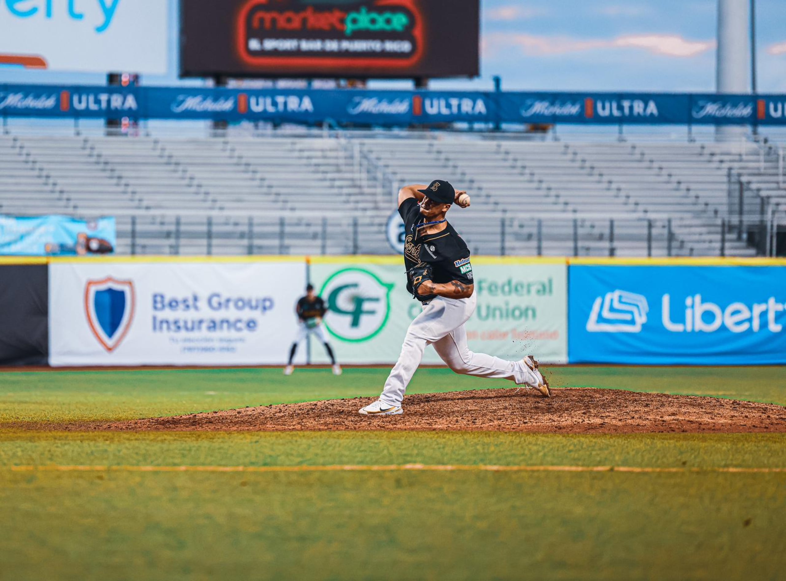 El relevista de los Cangrejeros de Santurce, Fernando Cruz.