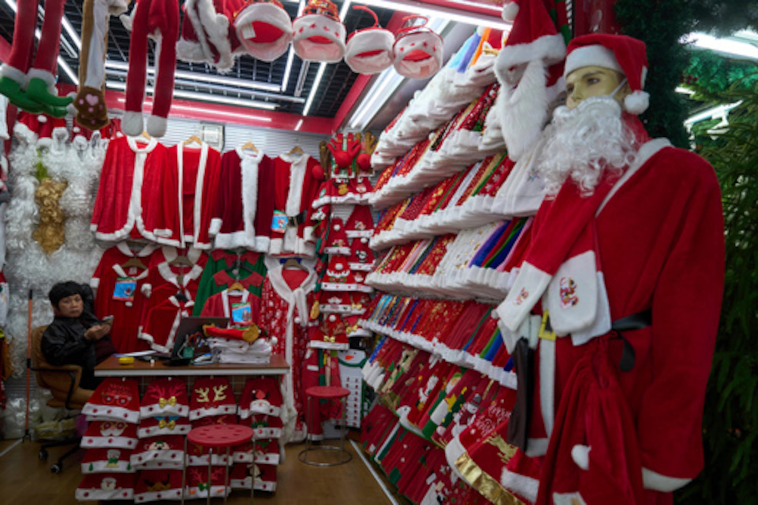 Artículos de Navidad están incluidos.