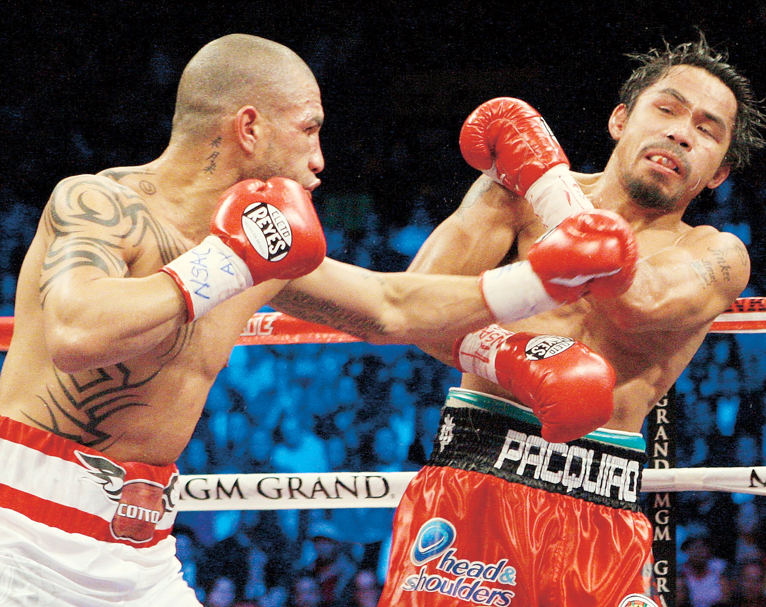 El puertorriqueno Miguel Cotto se enfrentó a Manny Pacquiao, el 14 de noviembre de 2009, en el MGM Grand Arena, de Las Vegas, Nevada.