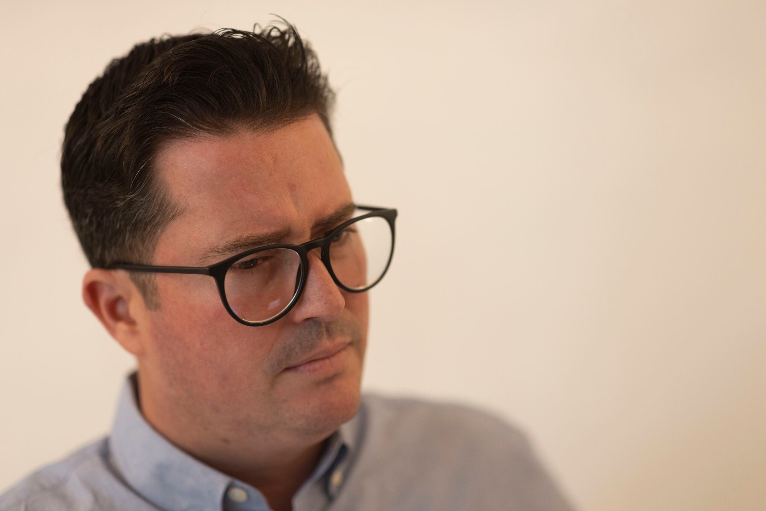 De acuerdo con la DIPAC, Aponte Rosario pudo haber incurrido en múltiples violaciones a la Ley para la Violencia Doméstica, y la Ley para la Seguridad y Protección de Menores.