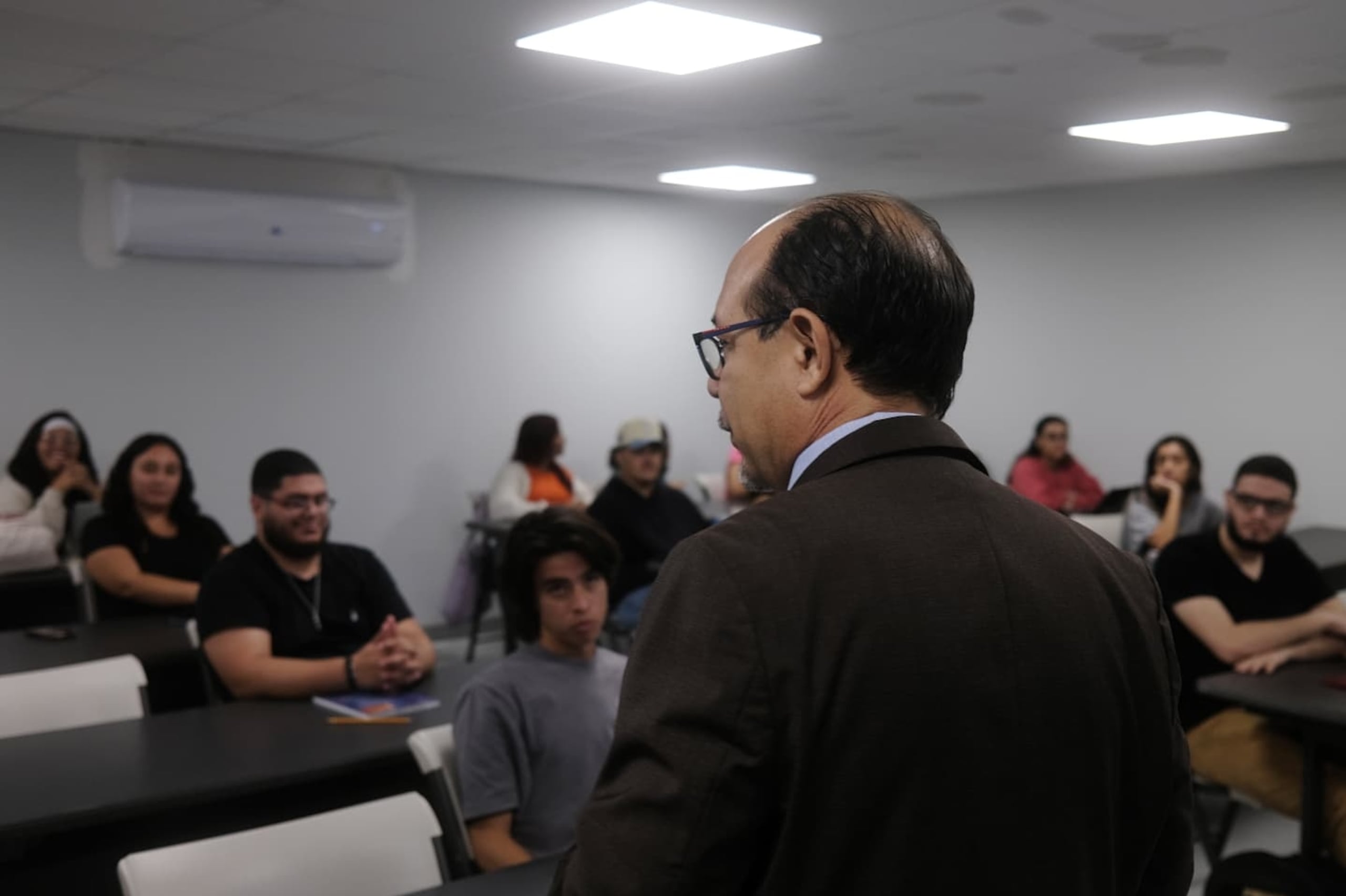 Julio Santana Mariño, doctor en Psicología con especialidad en Psicología Clínica y rector del Recinto de San Juan de la Universidad Albizu.