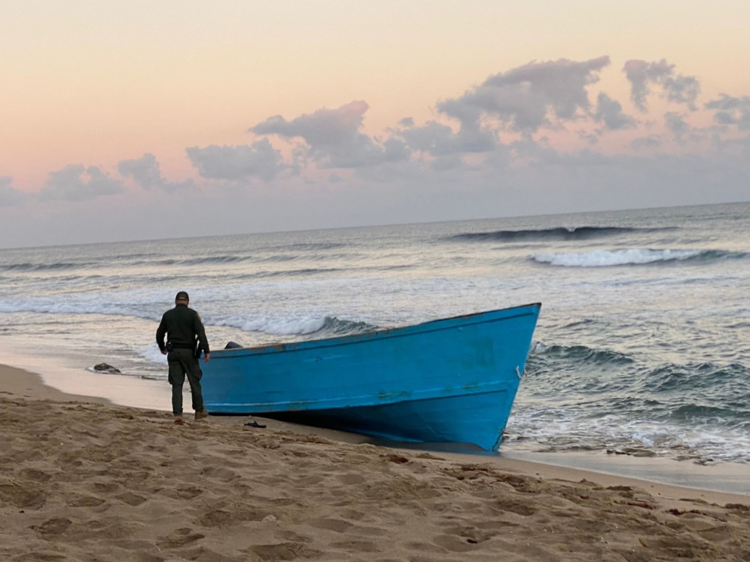 La intervención se produjo en las costas de Vega Baja.