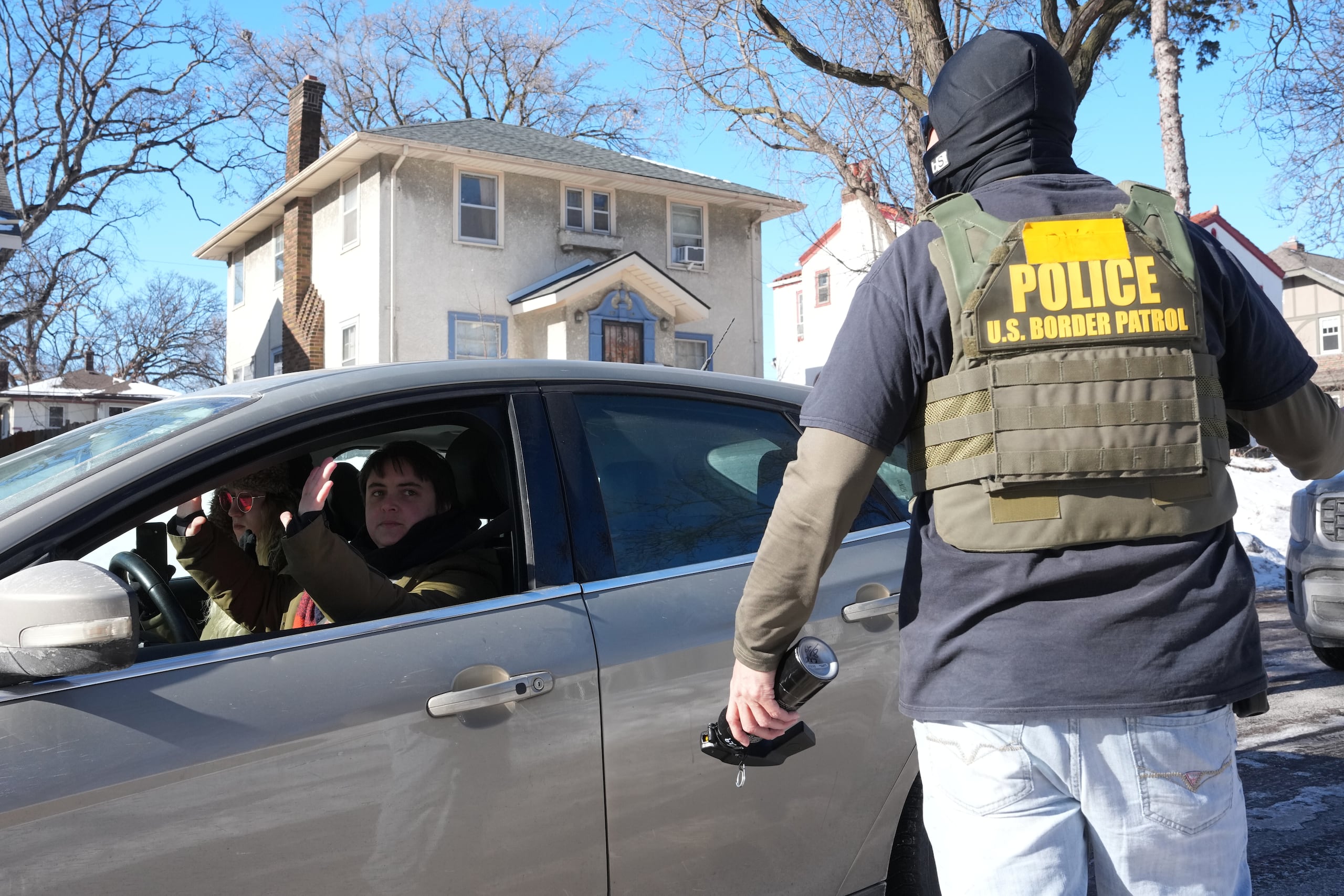 De confirmarse su nombramiento, Schroyer dirigirá el ICE en un momento en que la opinión pública se ha vuelto crítica con la represión migratoria de Trump.