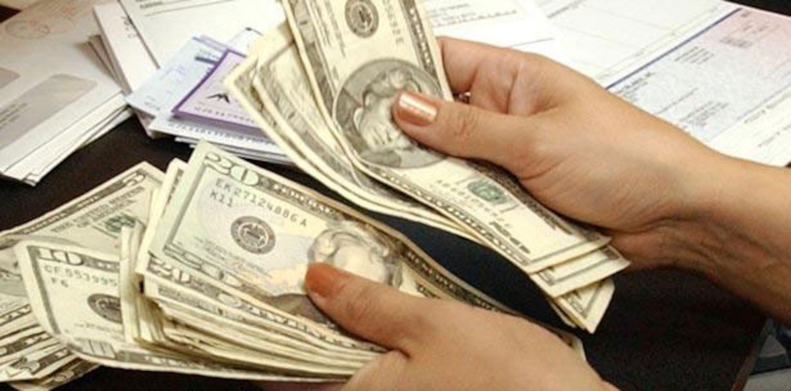 En el pago del bono de Navidad, el gobierno desembolsará $120 millones. (Archivo)