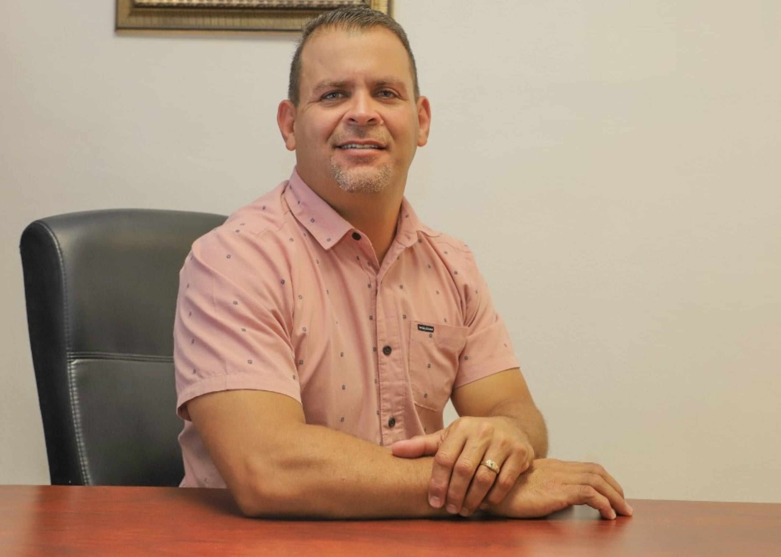 Eric Bachier Román, alcalde de Arroyo