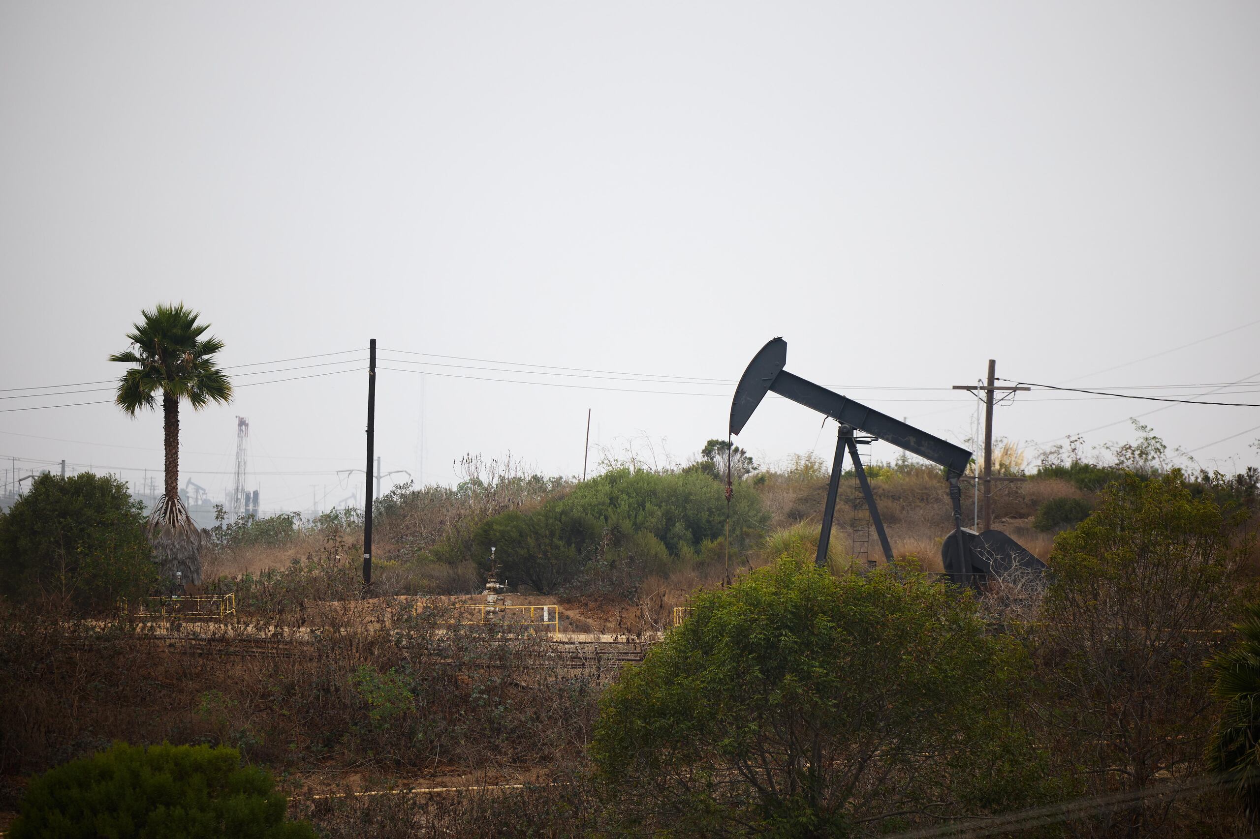 Las tensiones han causado preocupación de que Irán pueda aprovechar el Estrecho de Ormuz, un punto clave por donde pasa una quinta parte del suministro mundial de petróleo.