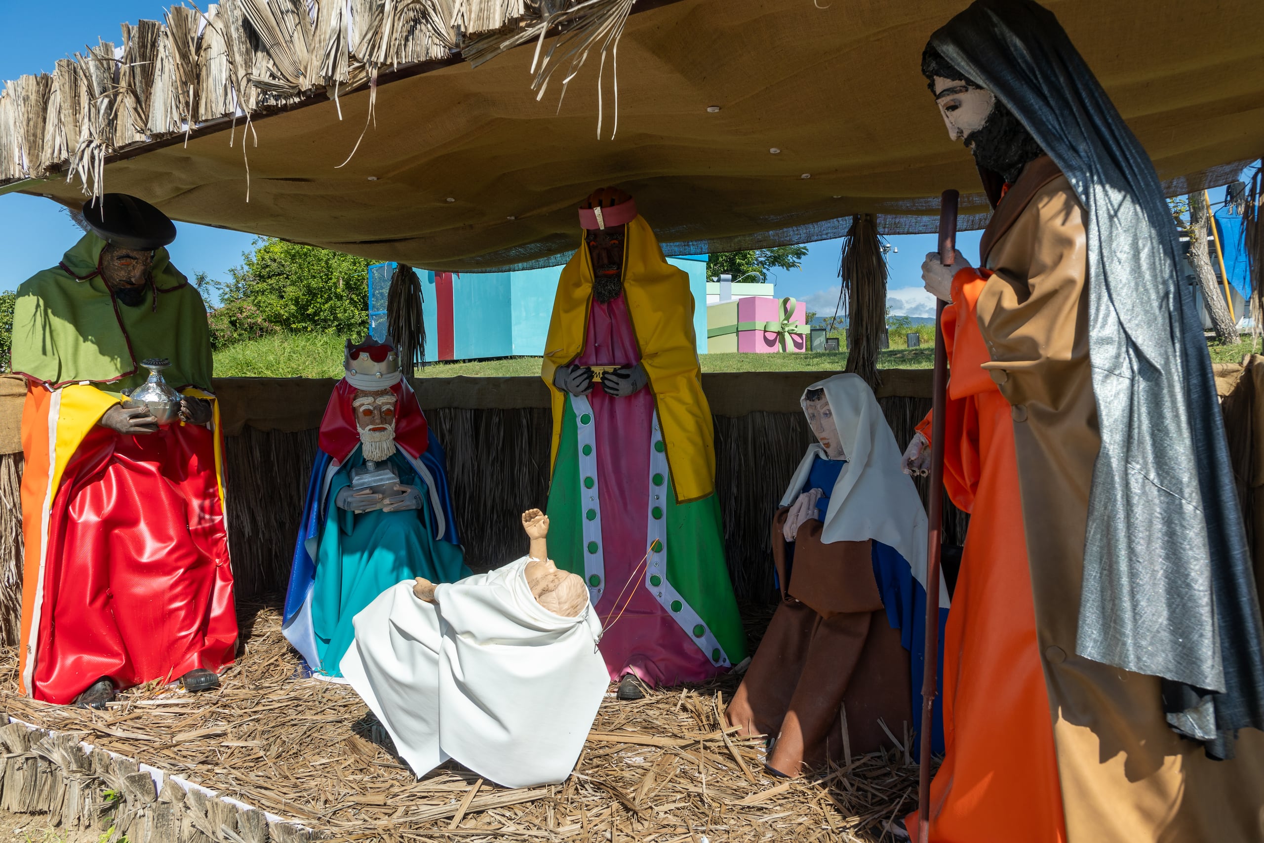 En la llamada Casa Ovni, además del pesebre, la propiedad ubicada en el sector Peñoncillo, consta de nueve atracciones para el disfrute de sus visitantes.