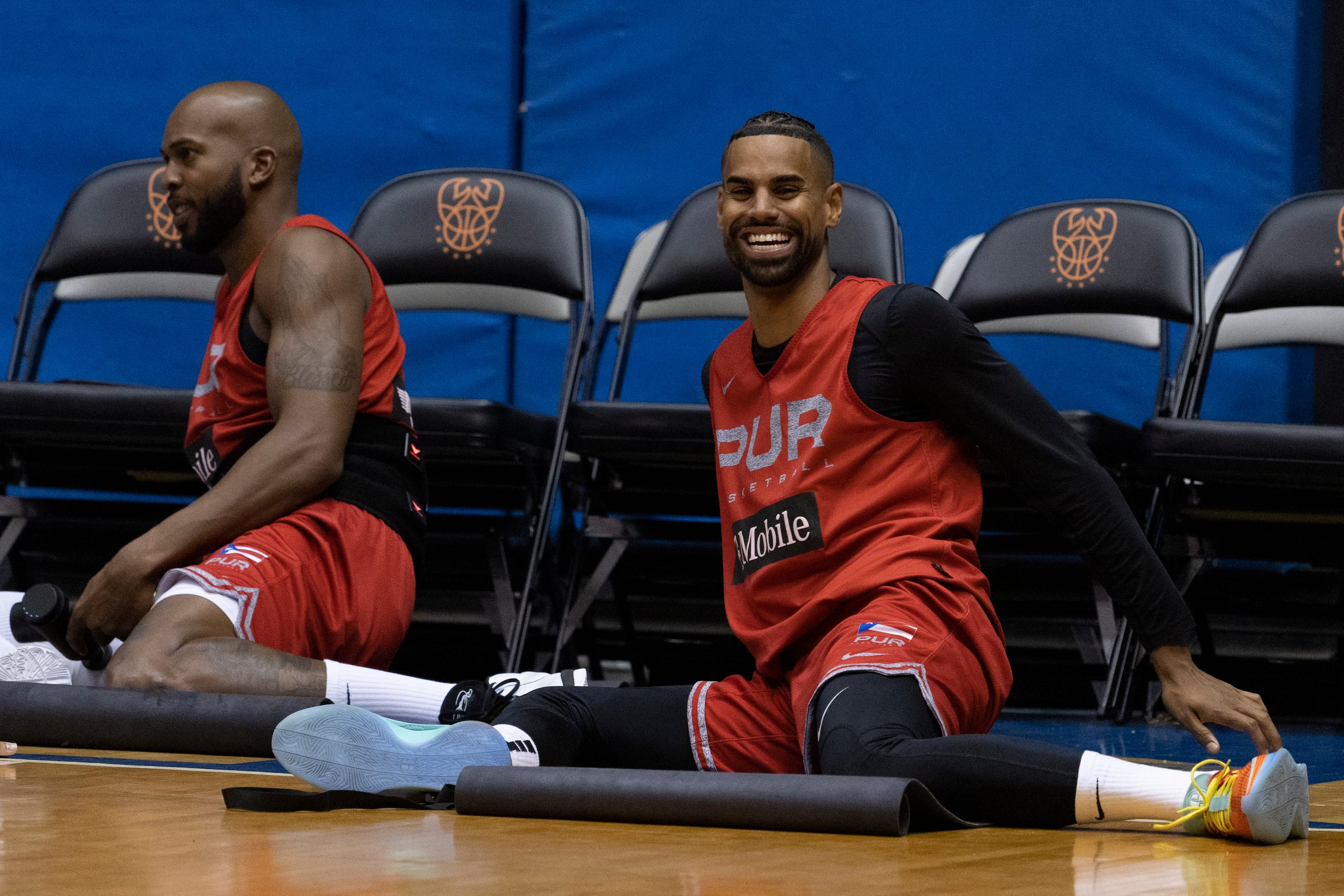 Ysmael Romero y Gian Clavell participaron de la sesión en el Coliseo Roberto Clemente.