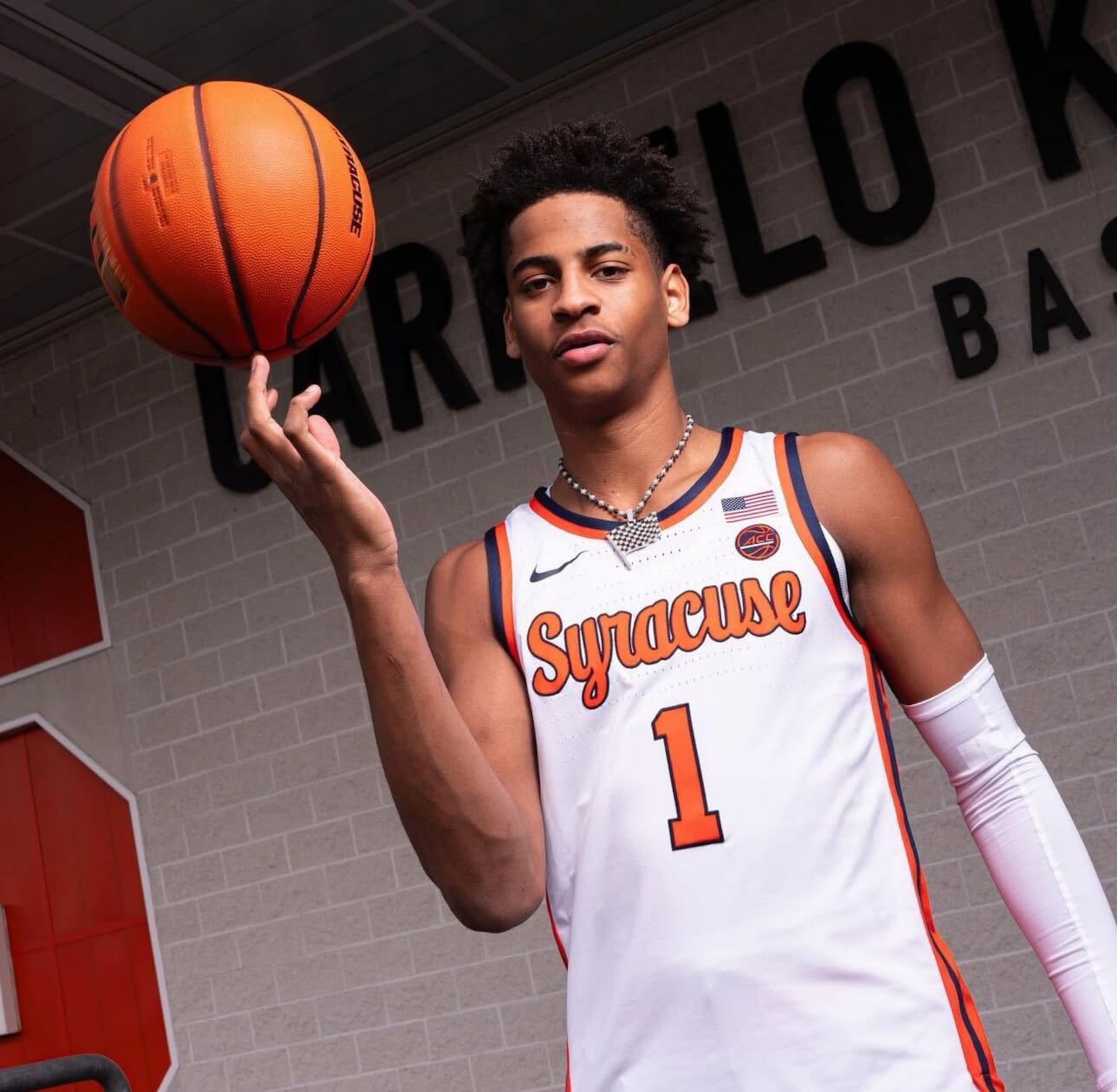 Kiyan Anthony, hijo de Carmelo Anthony, jugará con la Universidad de Syracuse.