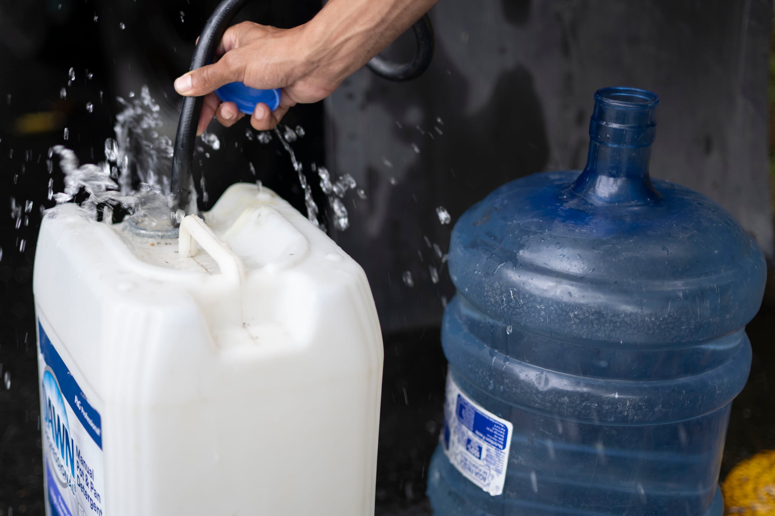 Se recomienda almacenar agua.