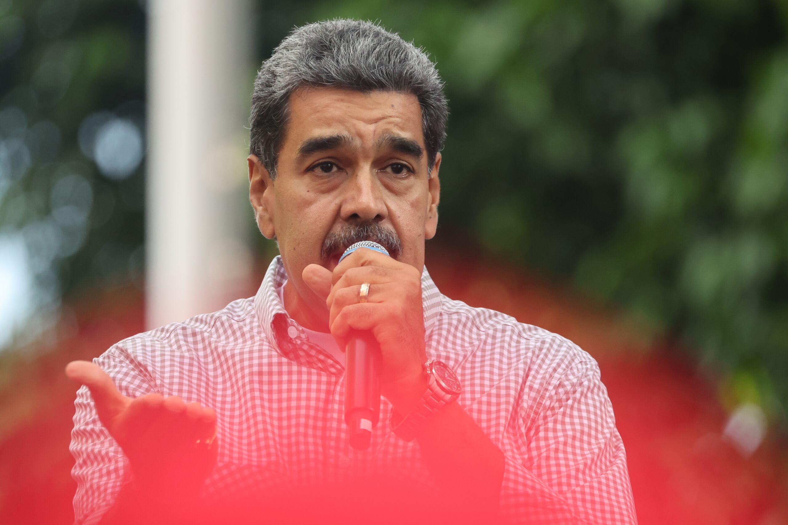 Aunque la reelección de Maduro ha sido criticada por la comunidad internacional, todas las instituciones del país caribeño -incluidas las Fuerzas Armadas- respaldan al líder chavista.