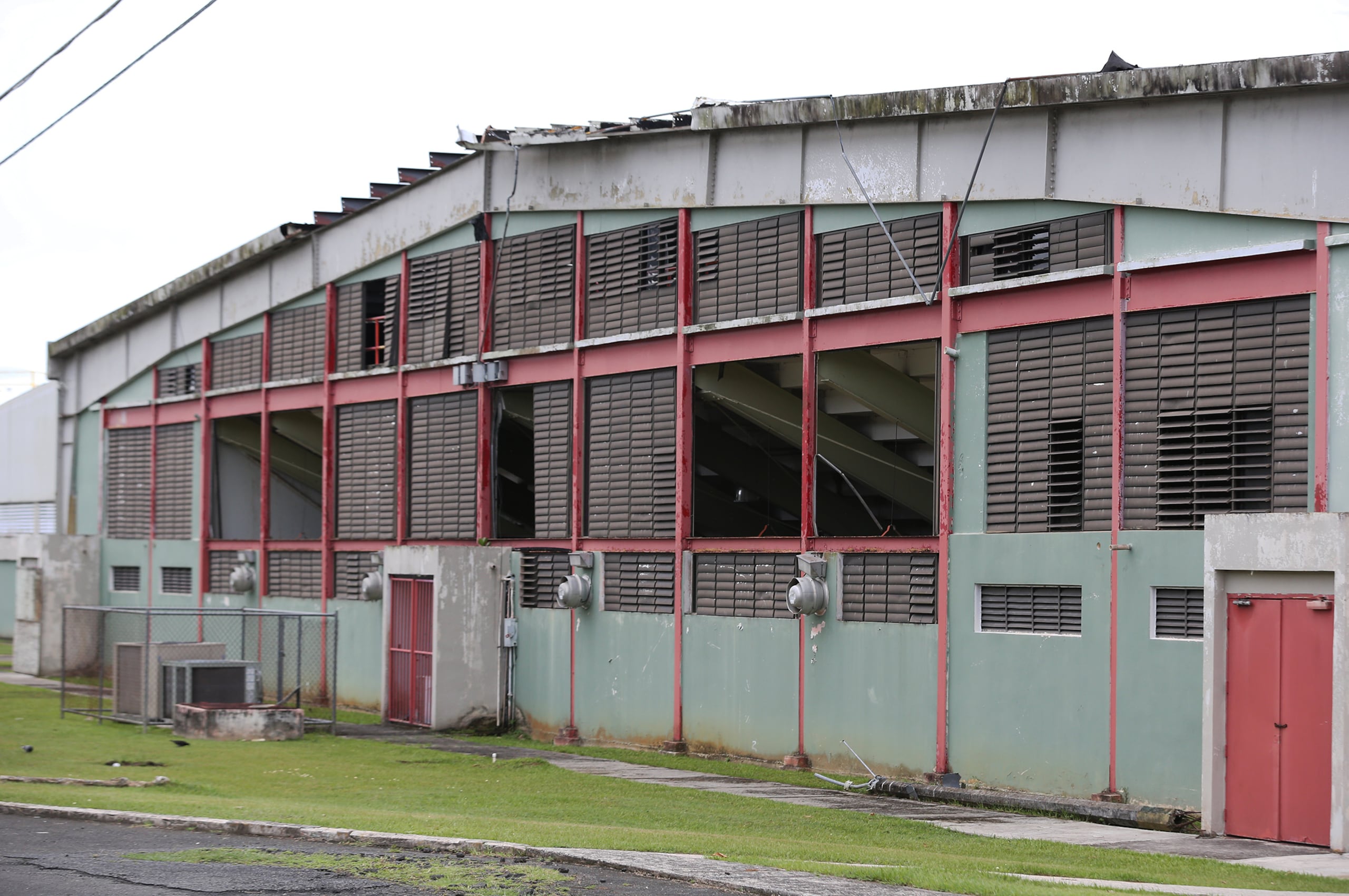 El Coliseo Héctor Solá Bezares de Caguas tuvo un estimado de $12 millones en daños tras el paso del huracán María en 2017.