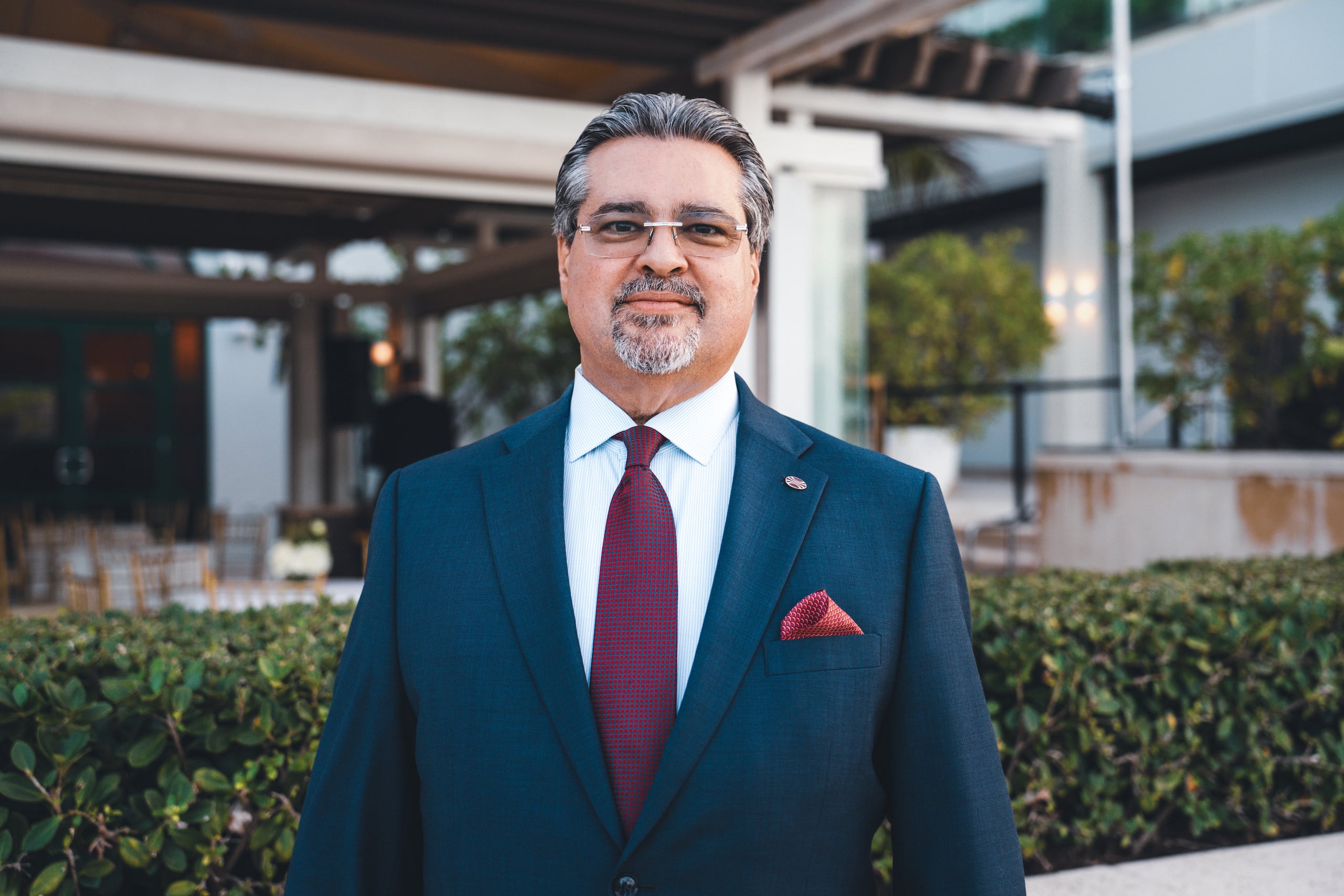 Michael Báez, presidente ejecutivo de Multinational Life Insurance Company.