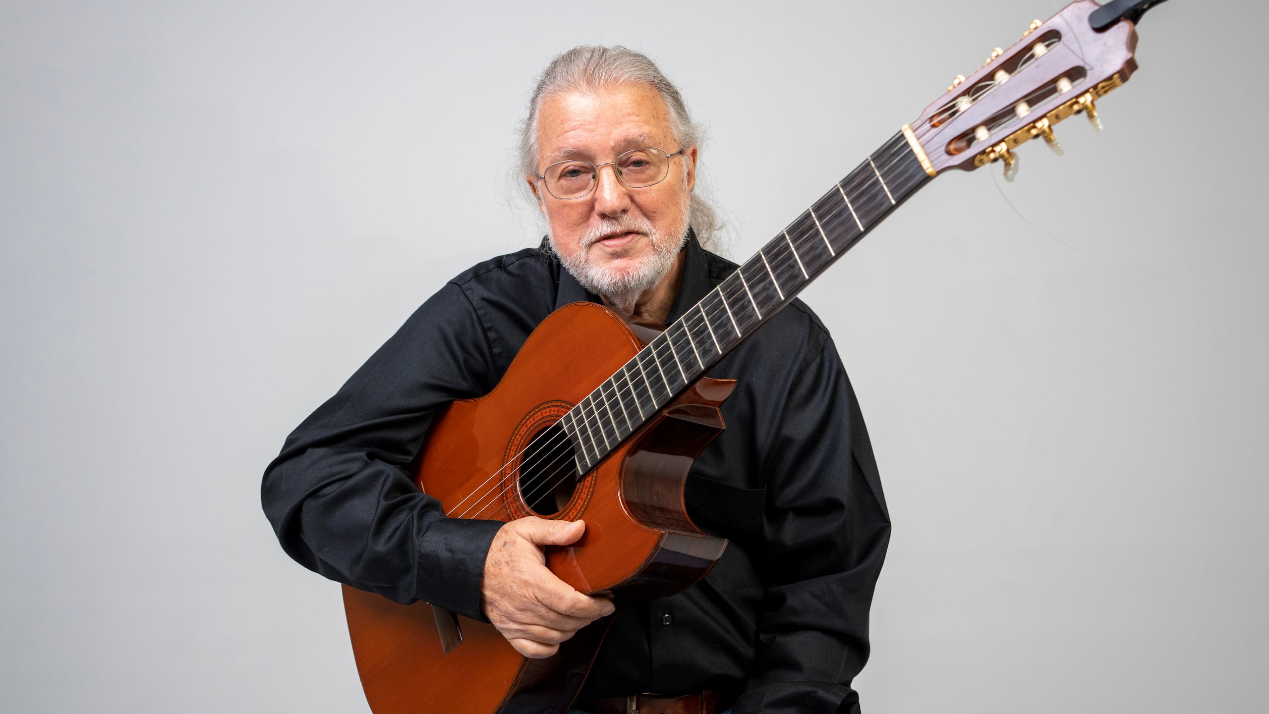 Roy Brown compartirá sus exitos en un espacio que invita a la intimidad y cercanía.
