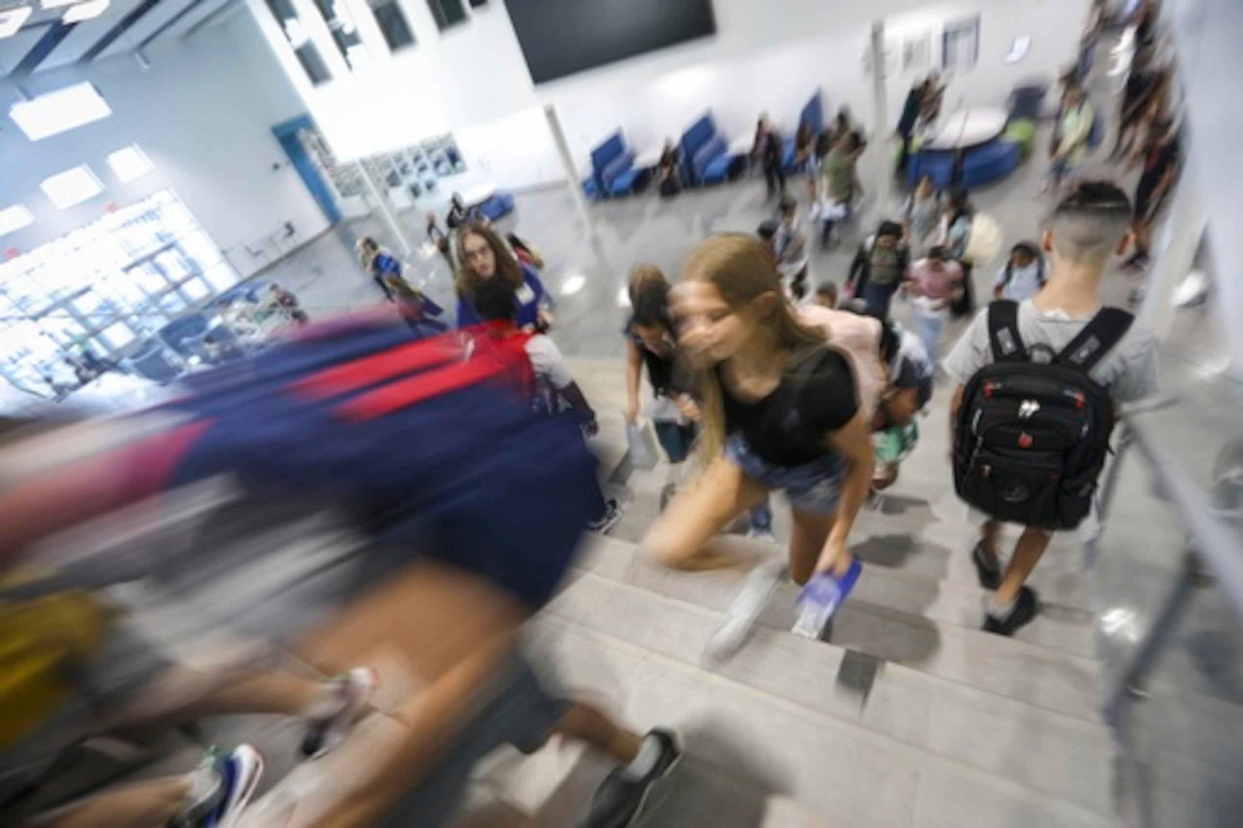 El Comisionado de Seguridad del DE asegura que las cifras de incidentes violentos en las escuelas han disminuido.